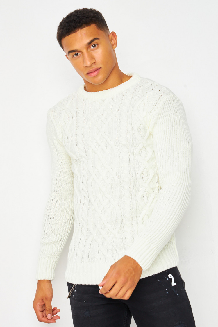 Pull blanc cassé col rond en maille torsadée