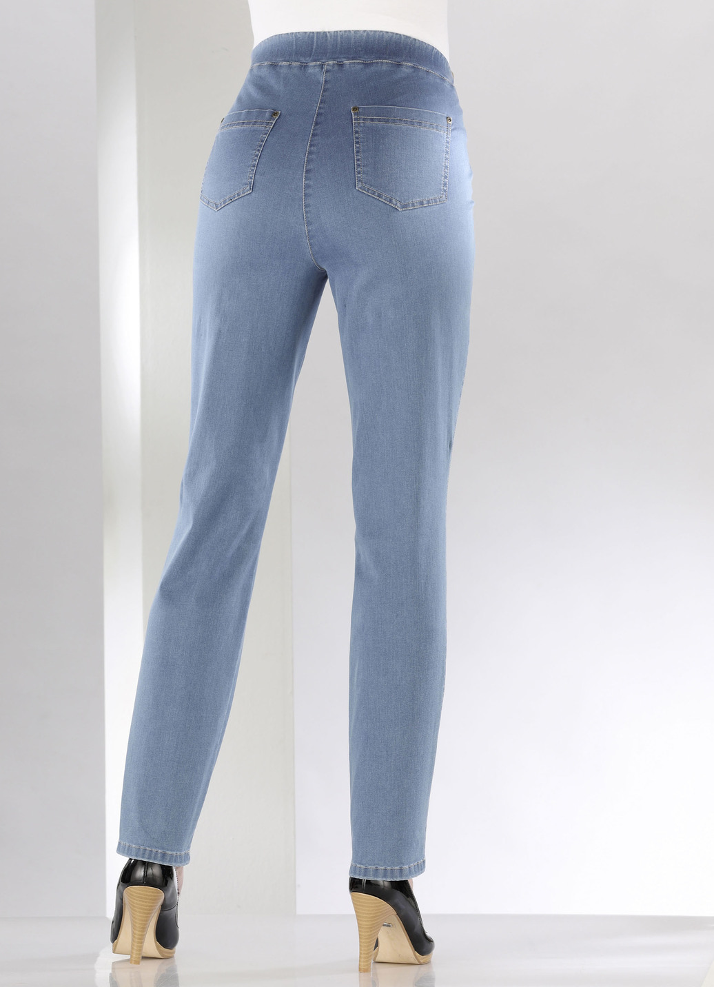 Bauchweg-Jeans in Schlupfform