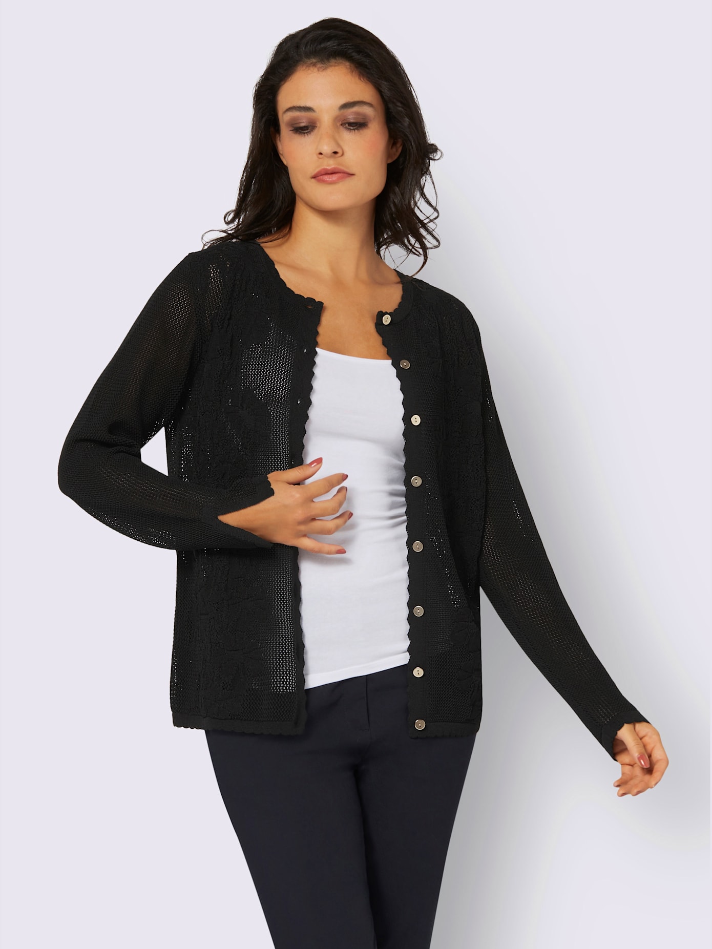 Veste en tricot superbe motif ajouré