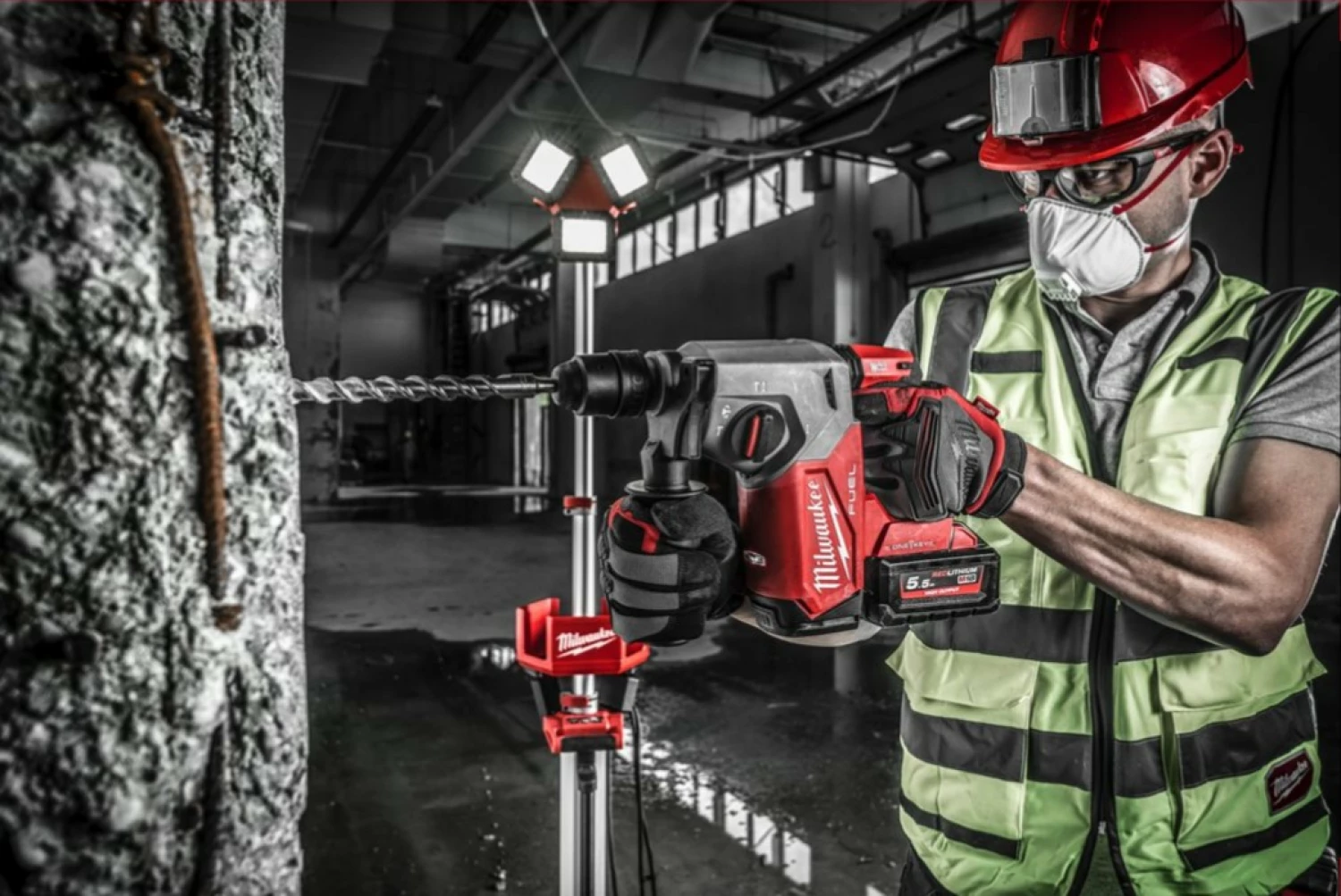 Milwaukee M18 ONEFHX-552X 18V Li-ion Accu SDS-plus boorhamer set (2x 5.5Ah) Met ONE-KEY Systeem in HD Box