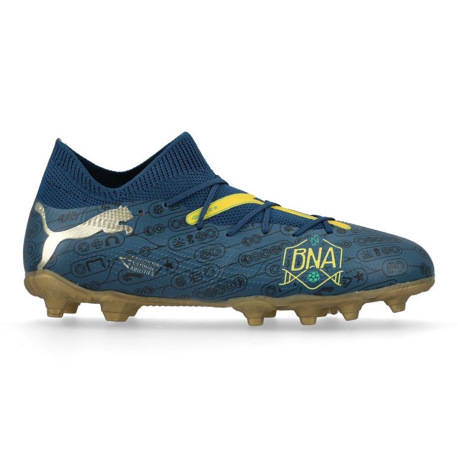 PUMA Future 7 Match FG/AG NJR BNA - Sailing Blue/Marine Blue/Jaune/Grassy Green/Doré Enfant ÉDITION LIMITÉE