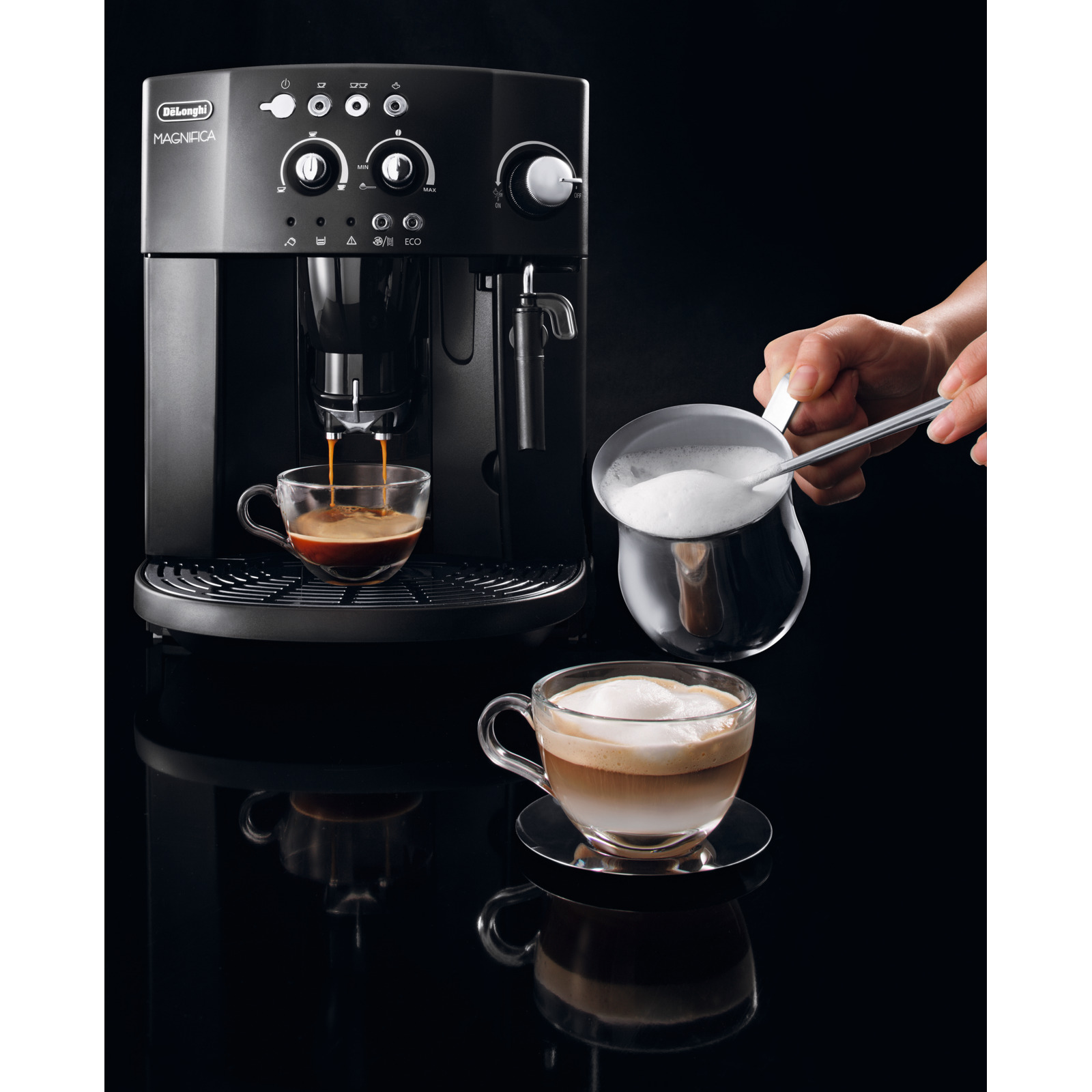 De'Longhi Kaffeevollautomat Magnifica ESAM 4000.B