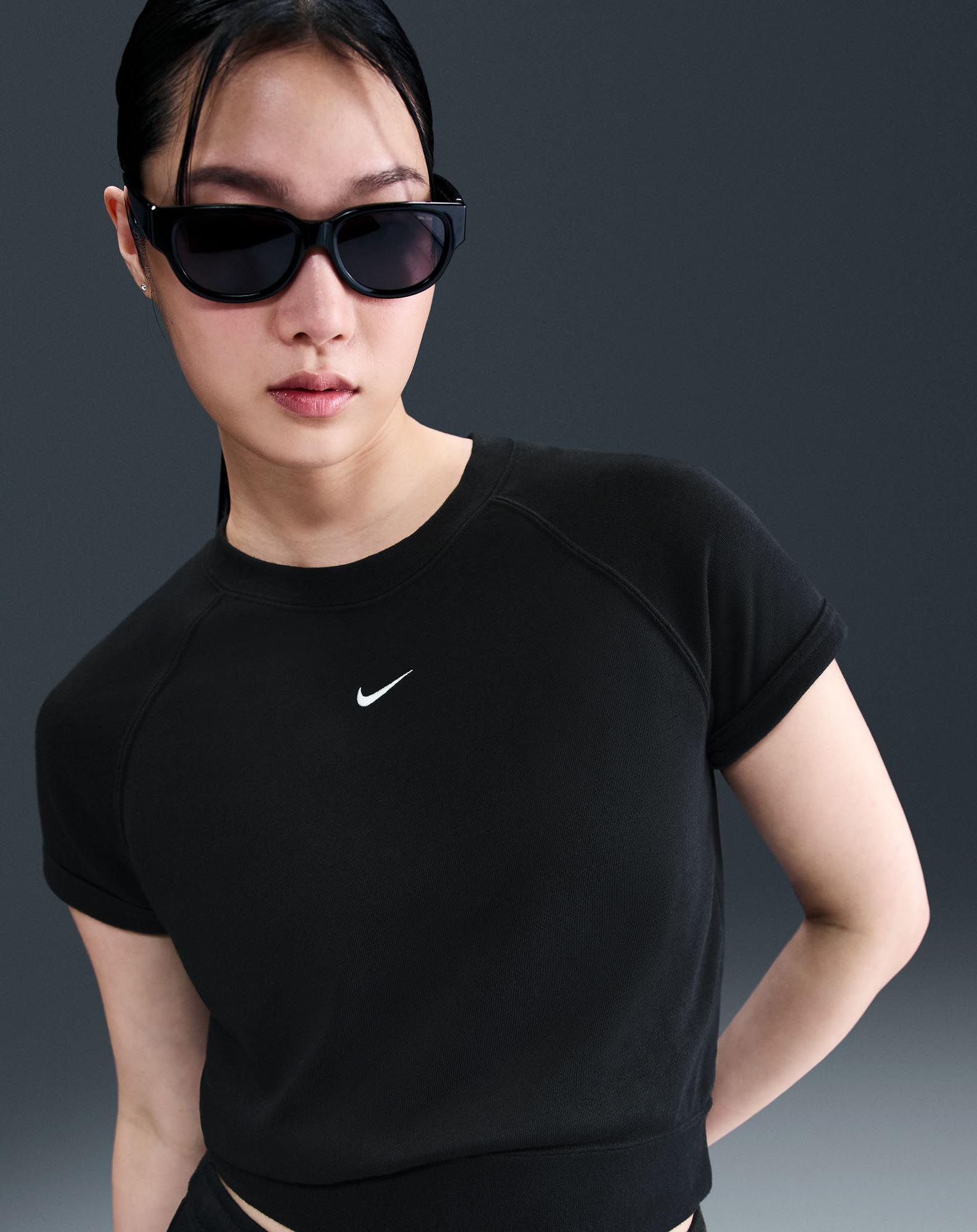Sportswear Chill Terry SS Top Dame 010/Black/Sail