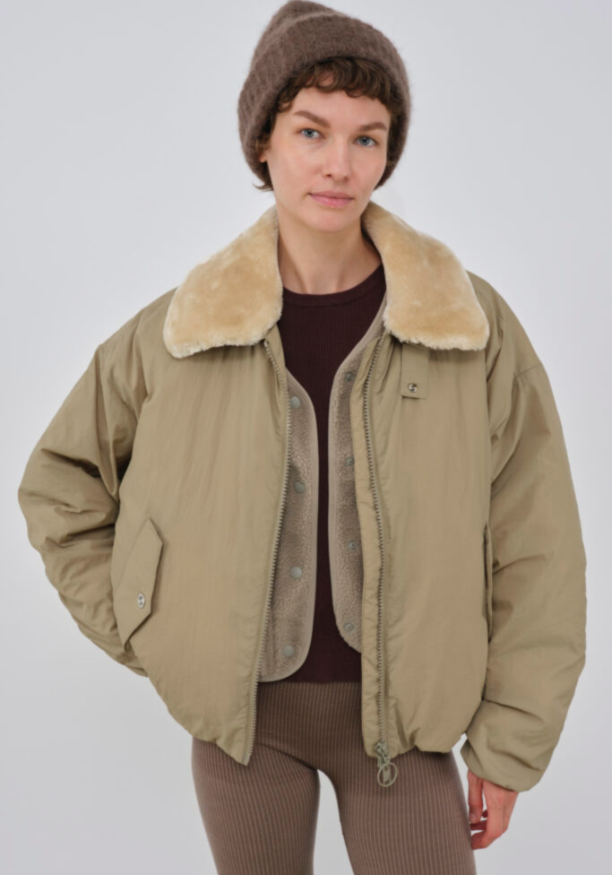 Embassy of Bricks and Logs Bomber-Jacke Camden Pale Olive