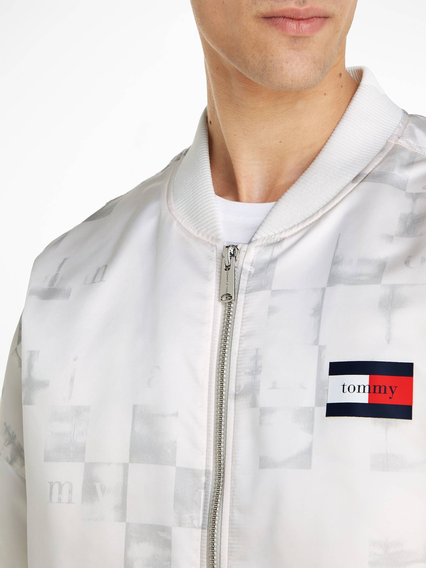 Tommy Jeans| TJCU CKERBOARD SATEEN BOMBER