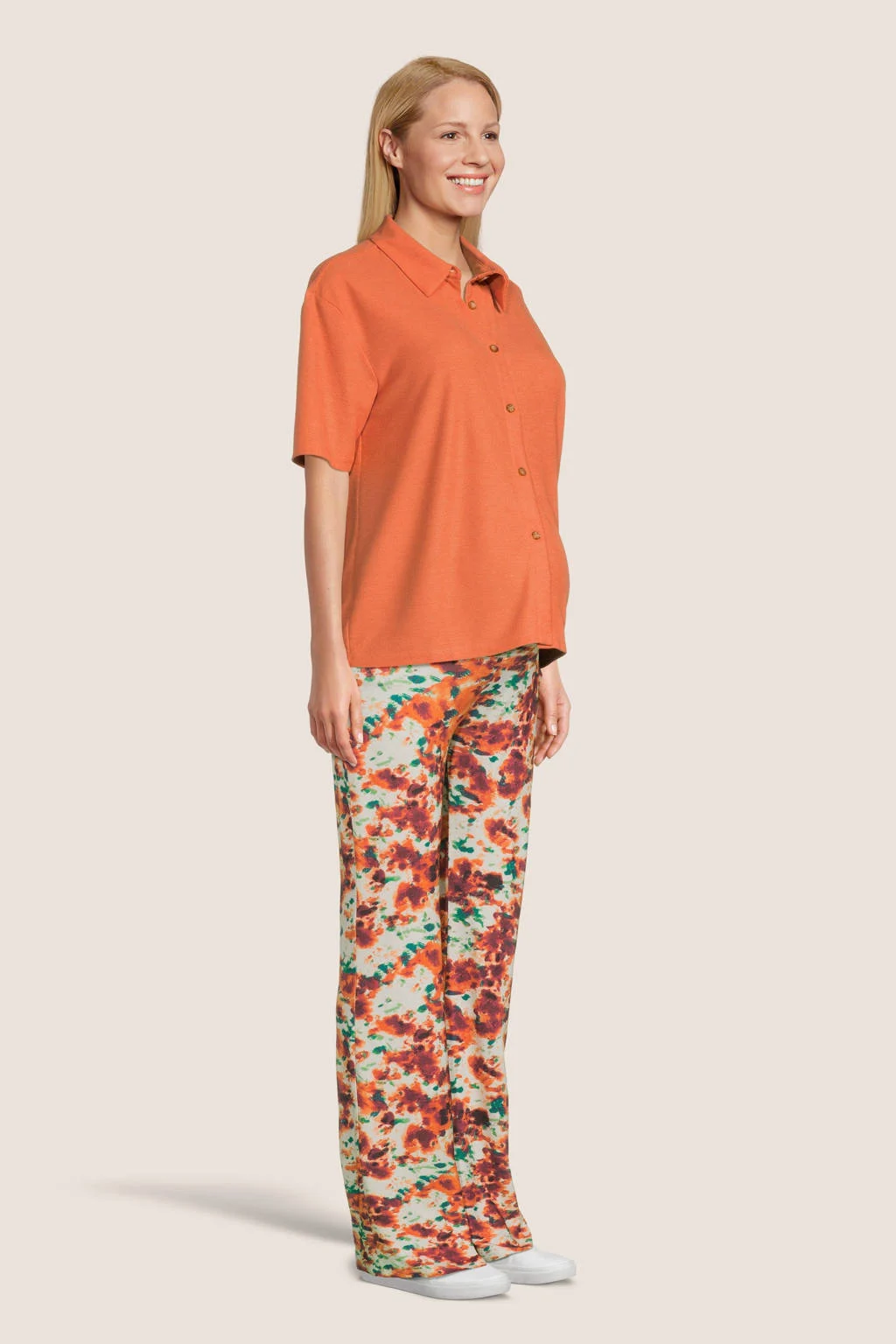 LOVE2WAIT high waist flared broek met all over print oranje/brique/groen