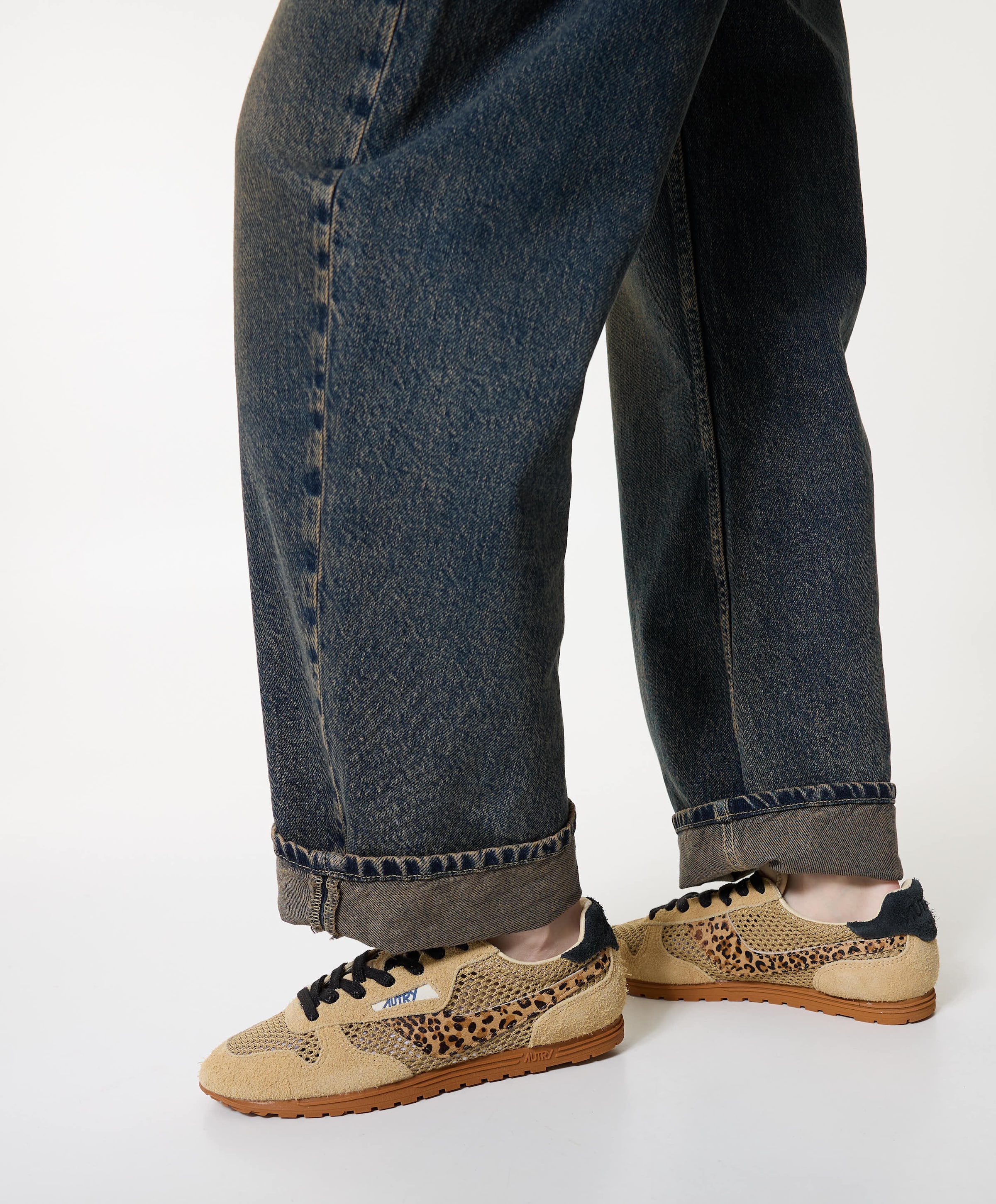 Autry  WINDSPIN LOW WOM dames sneakers beige
