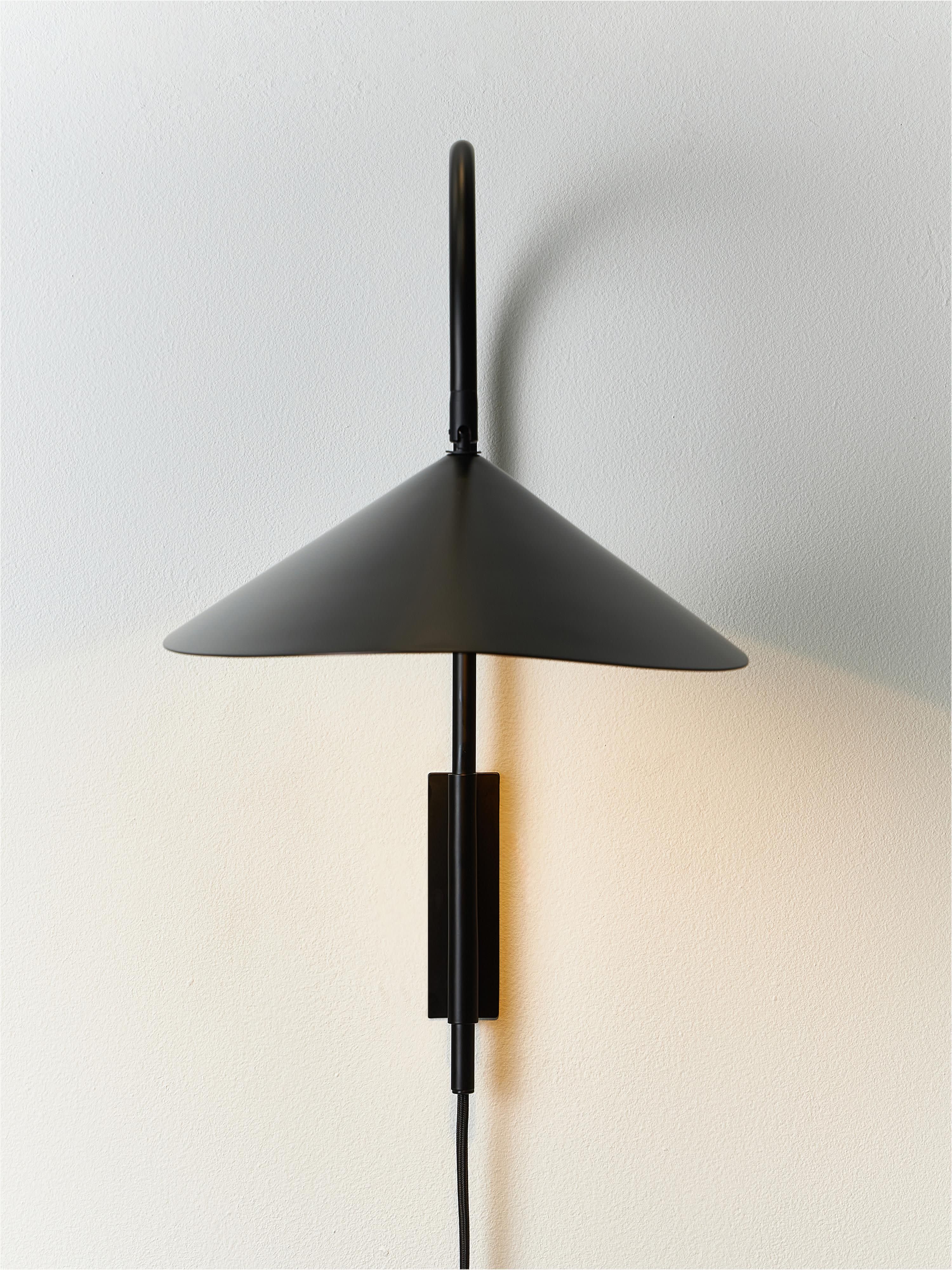 Grote wandlamp Arum met stekker, verstelbaar