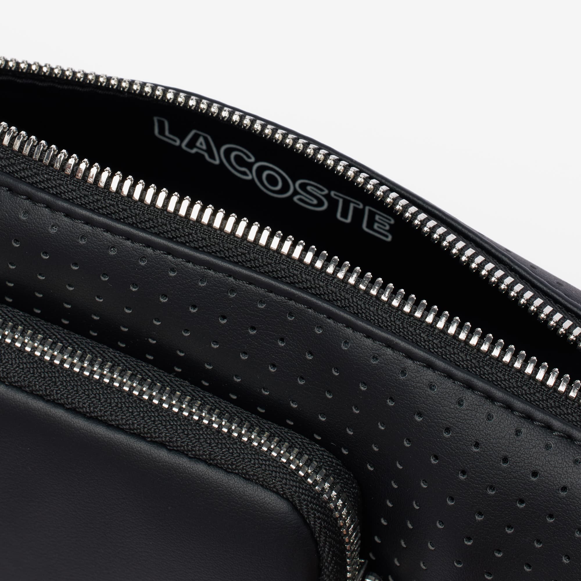 Petit sac bandoulière unisexe Lacoste avec texture perforée Sacoches & Pochettes - Noir - Lacoste - Unisex