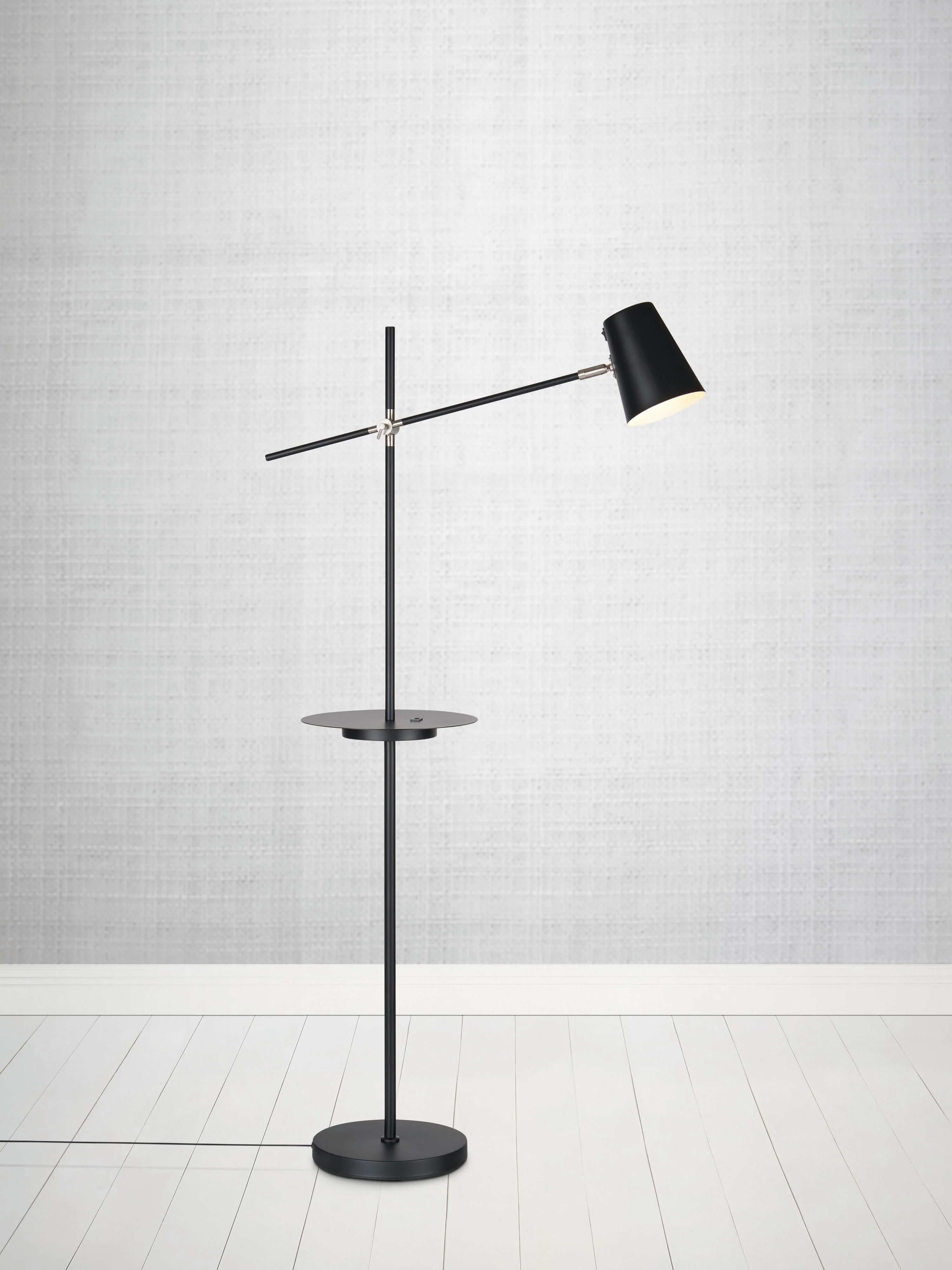 Leeslamp Linear met plank en oplader