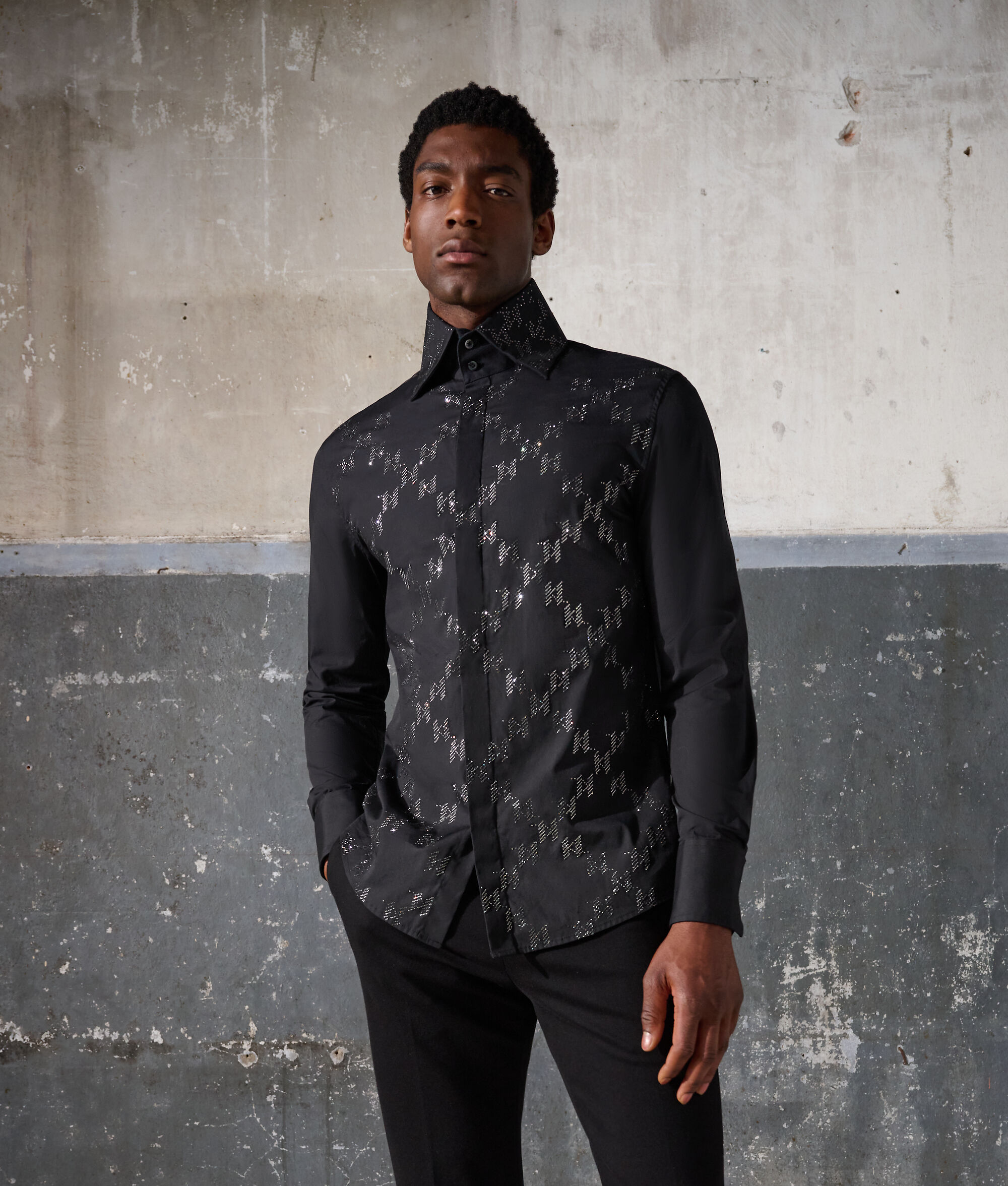 CHEMISE KL MONOGRAM SÉLECTIONNÉE PAR HUN KIM