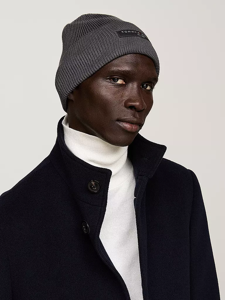 TOMMY HILFIGER Mütze - Haube grau