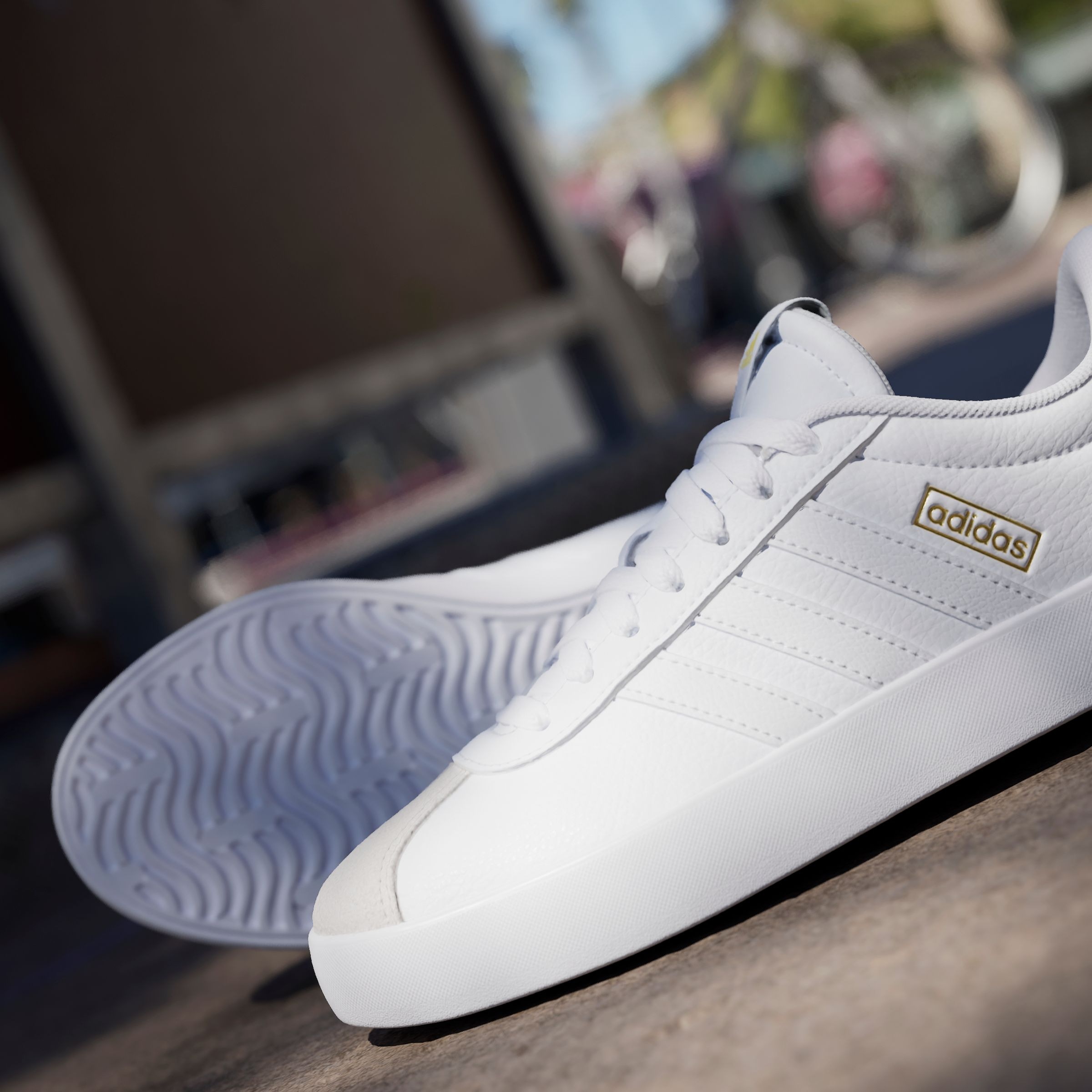 adidas Sportswear Sneaker »VL COURT 3.0«  inspiriert vom Design des adidas samba