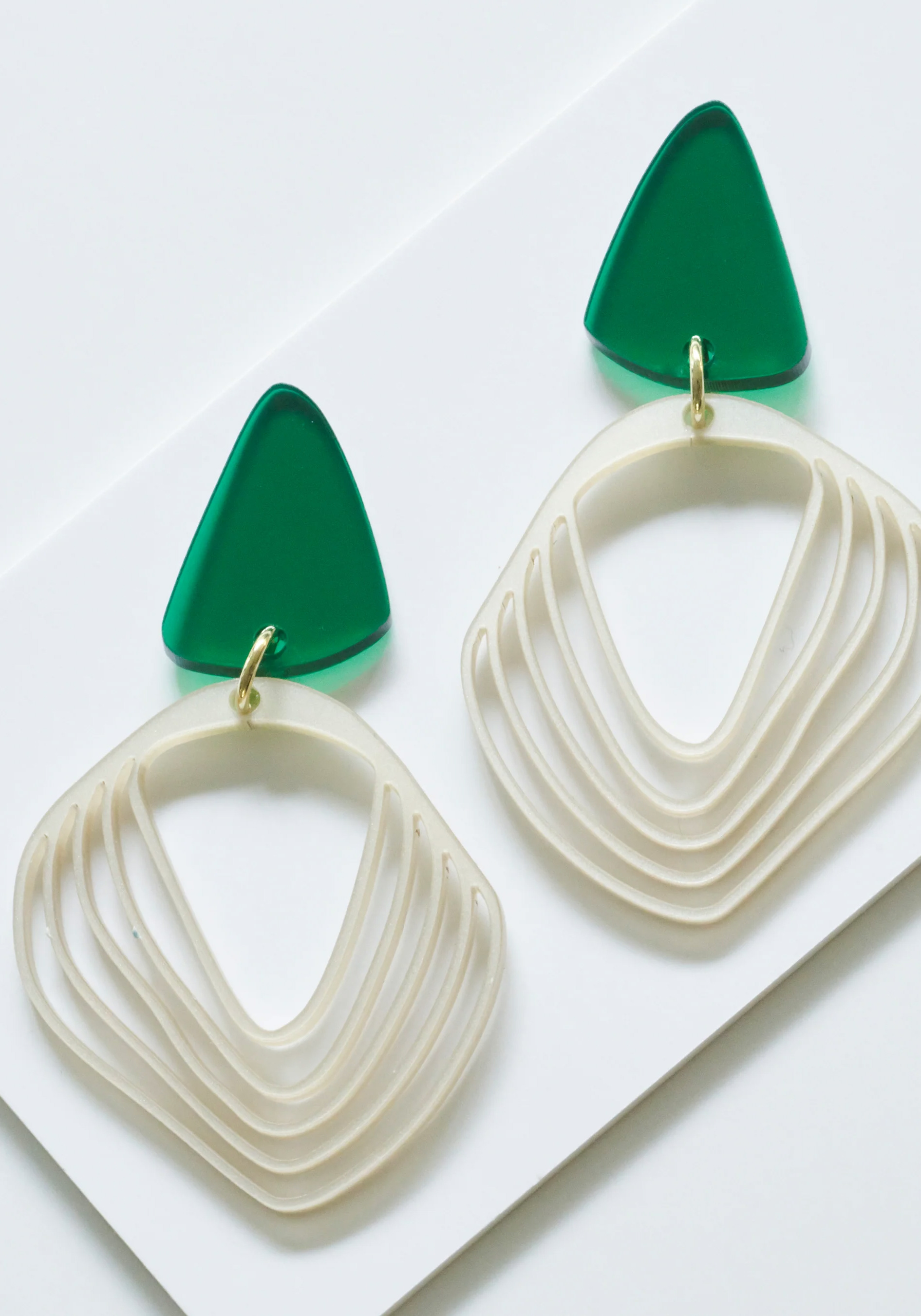 Vanto Ohrringe Anikó Pearl & Dark Green