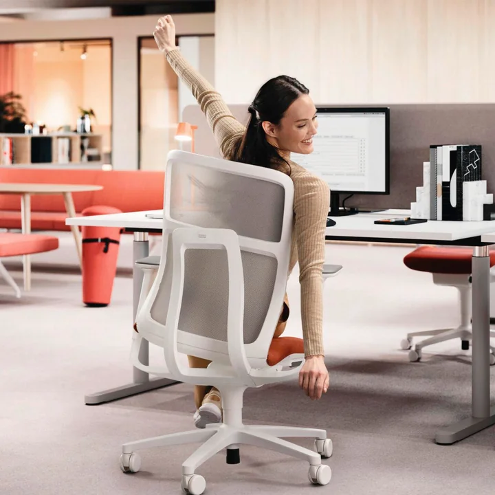 Wilkhahn - AT 187/71 Mesh Bürodrehstuhl mit Sitztiefenverlängerung, weiss / hellgrau (Hartboden)