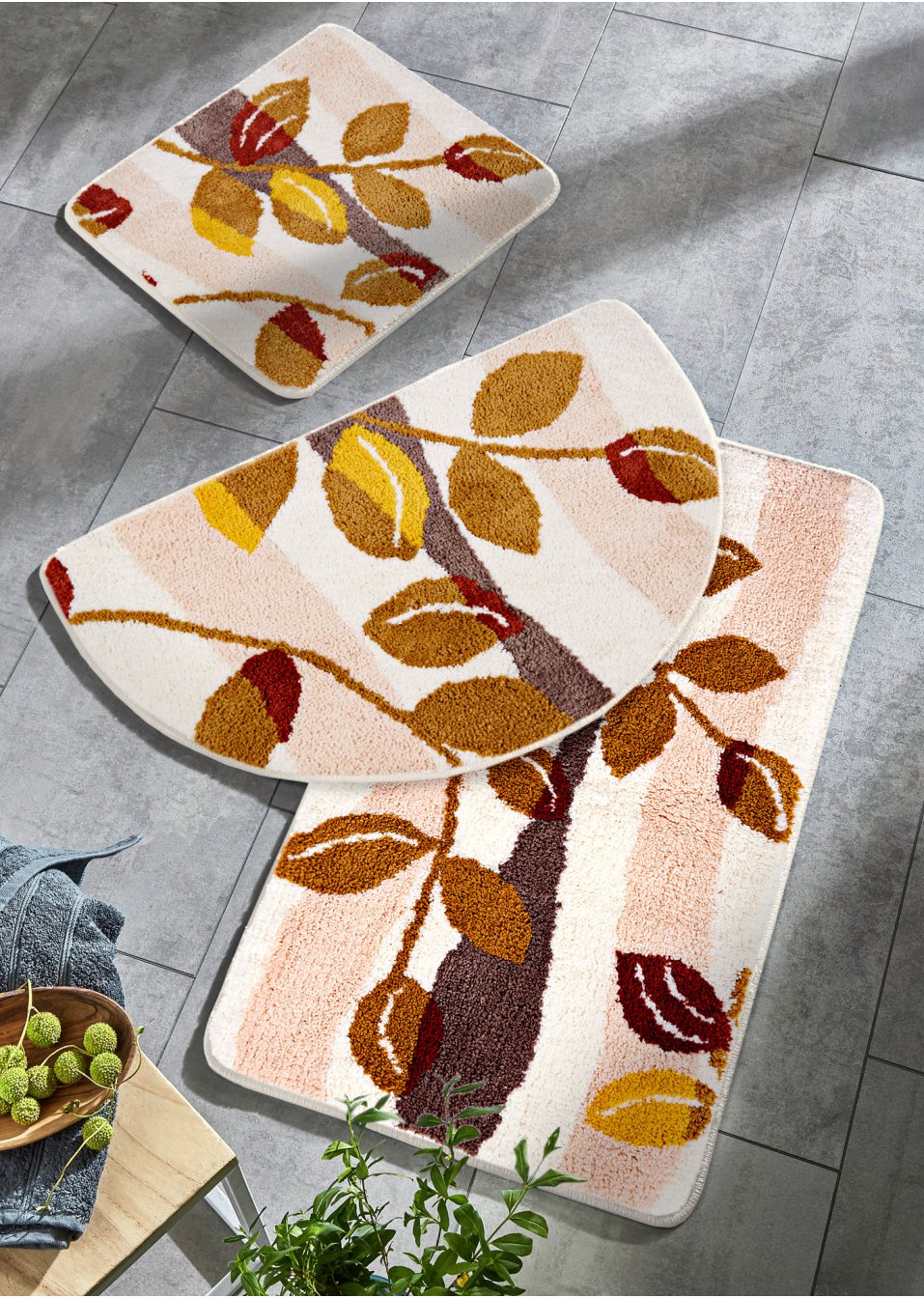 Tapis de salle de bain tufté en tons chauds