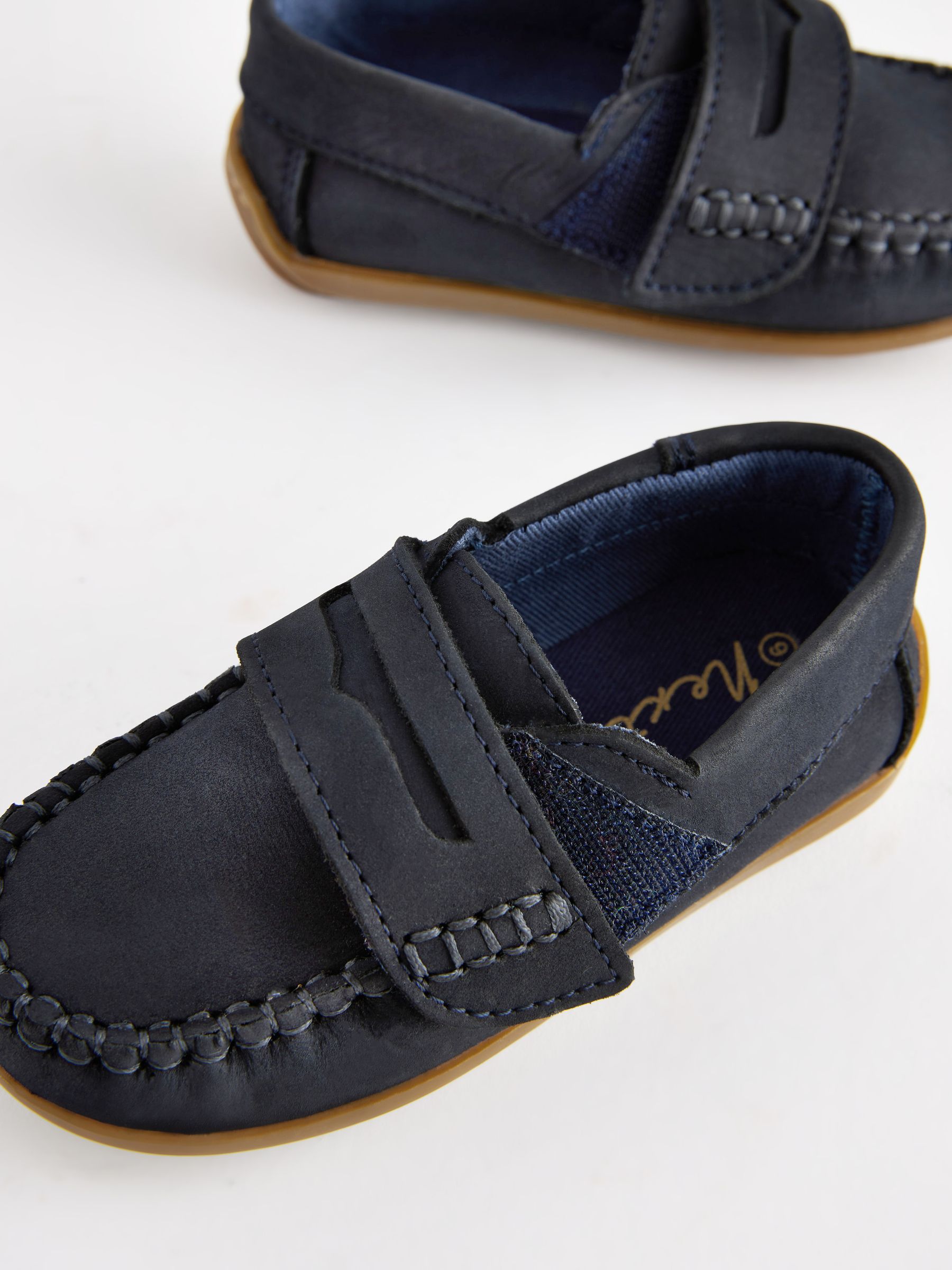 Marineblauw - Leren pennyloafers met klittenbandsluiting