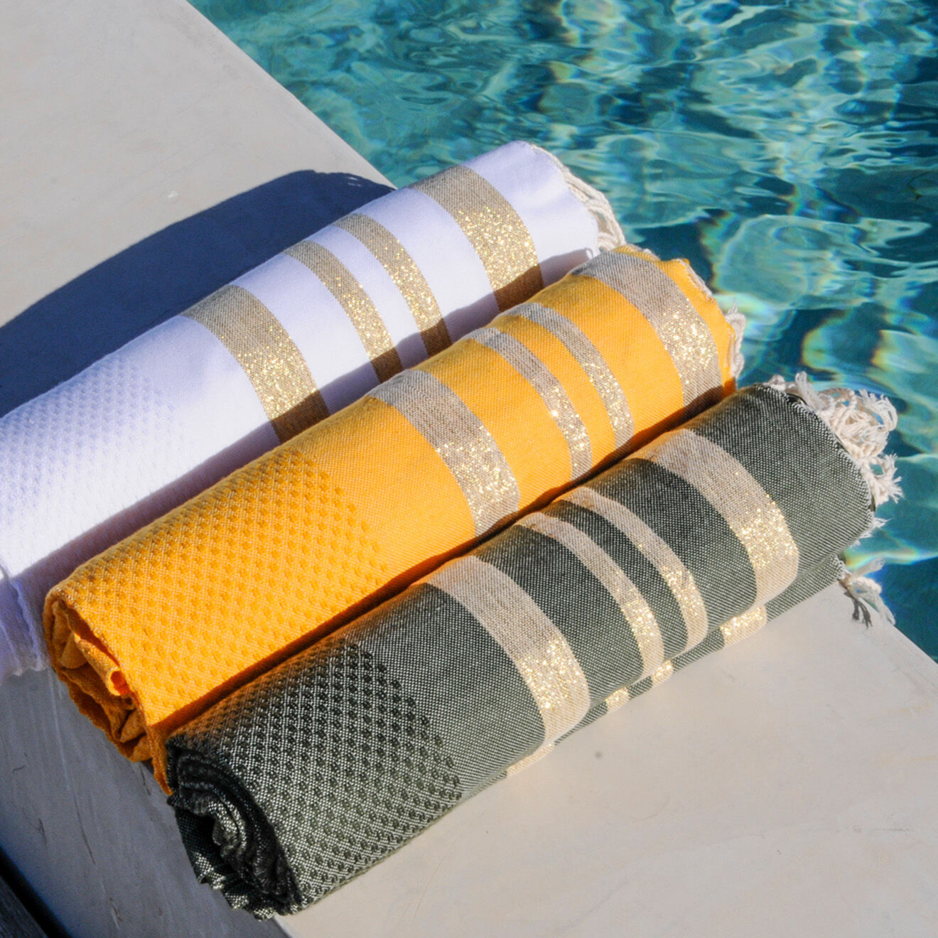 Febronie Fouta Nid d'abeille Hamptons Lurex vert kaki/doré - 100x200 cm