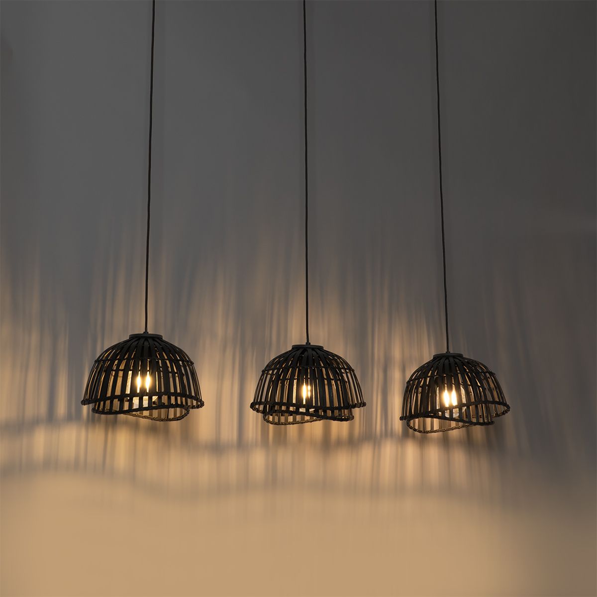Oosterse hanglamp zwart bamboe 3-lichts - Pua