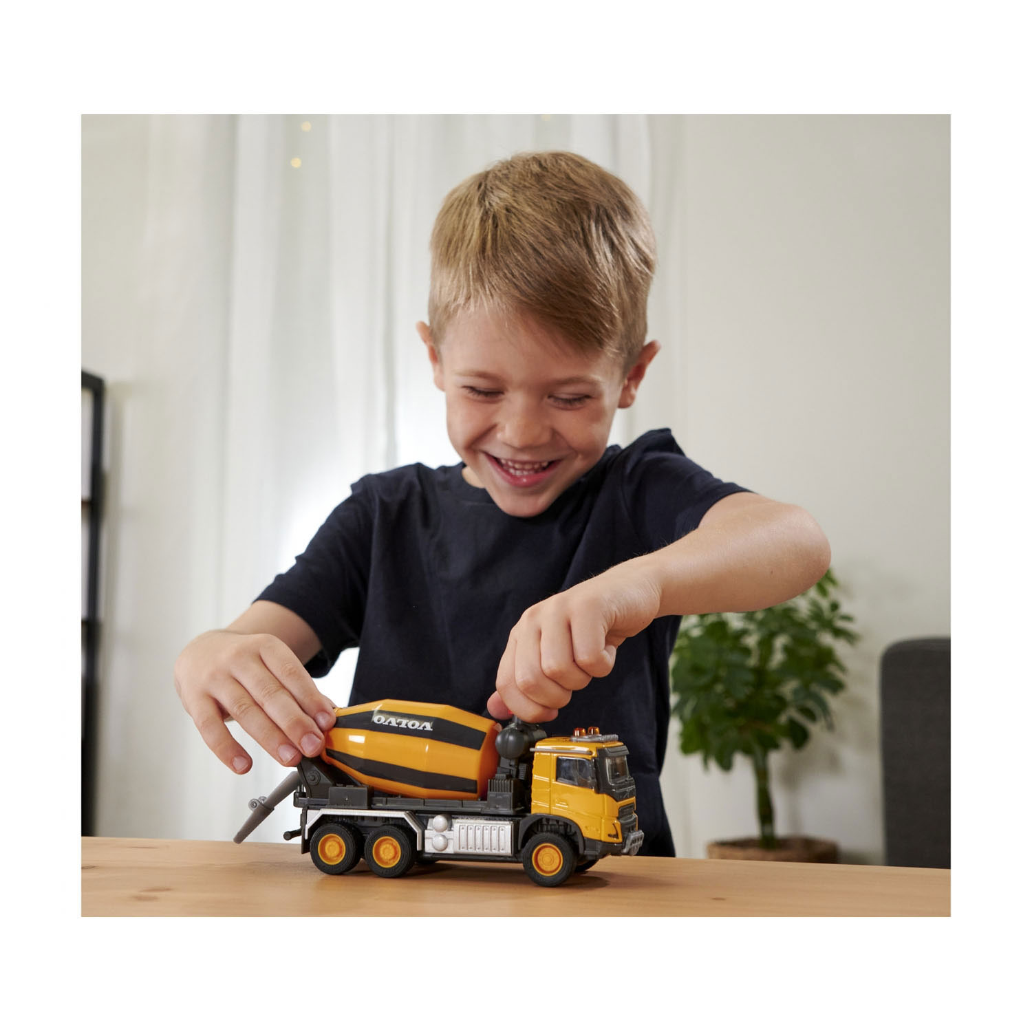 Majorette Volvo Betonwagen