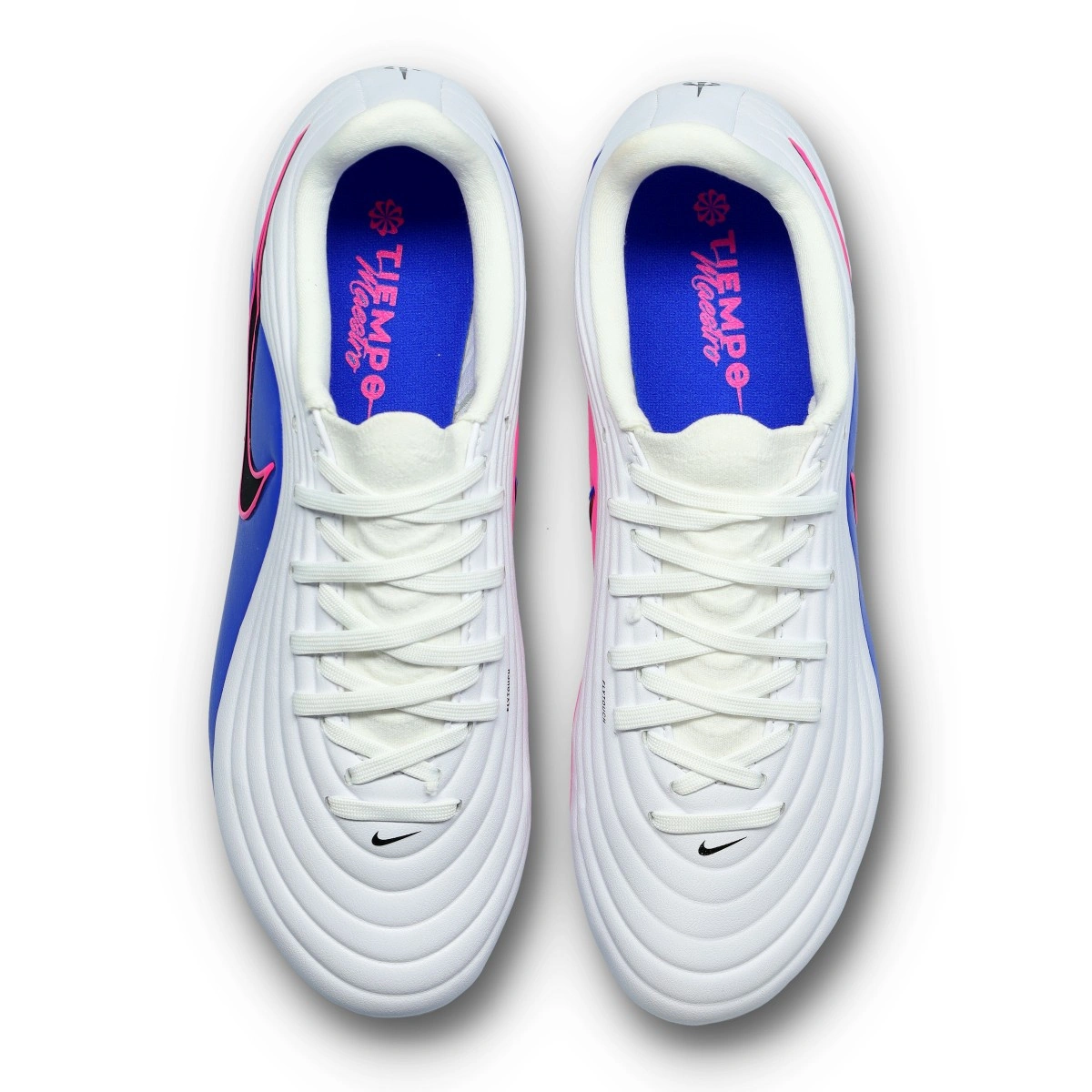 Chuteira Nike Tiempo Maestro Academy FG/MG