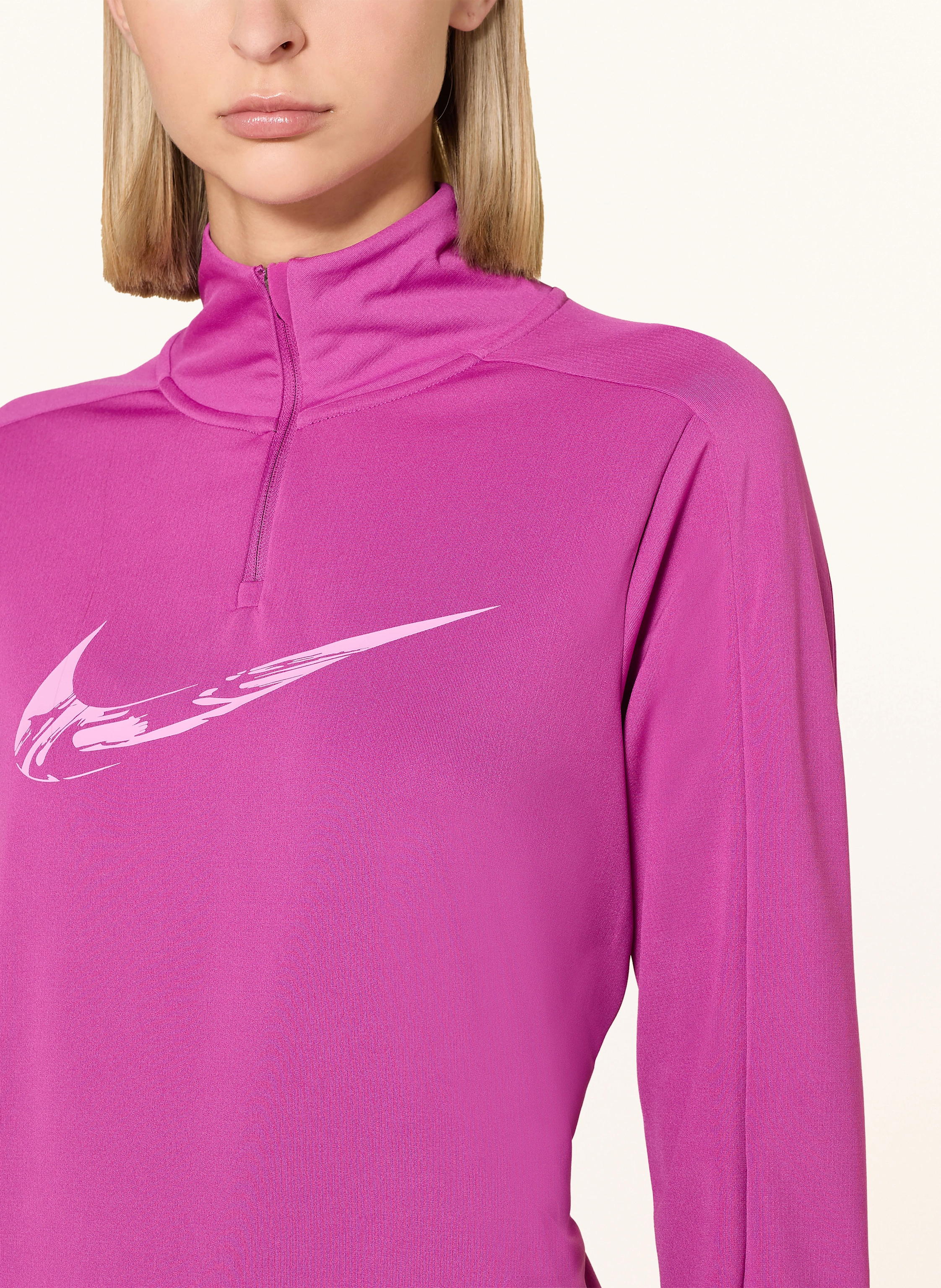 Nike Laufshirt SWOOSH