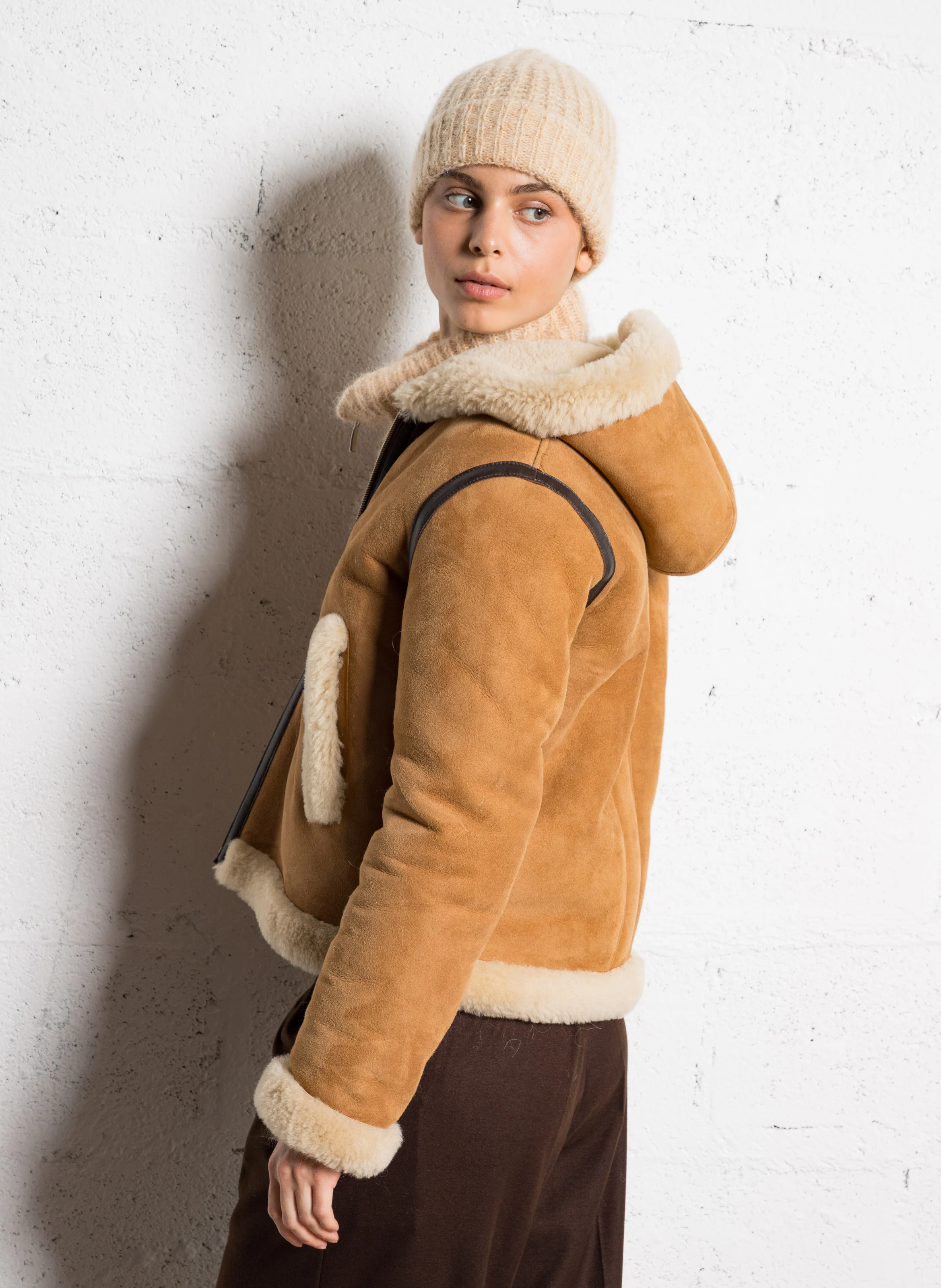 MAXOU - Veste courte à capuche en cuir | Marron