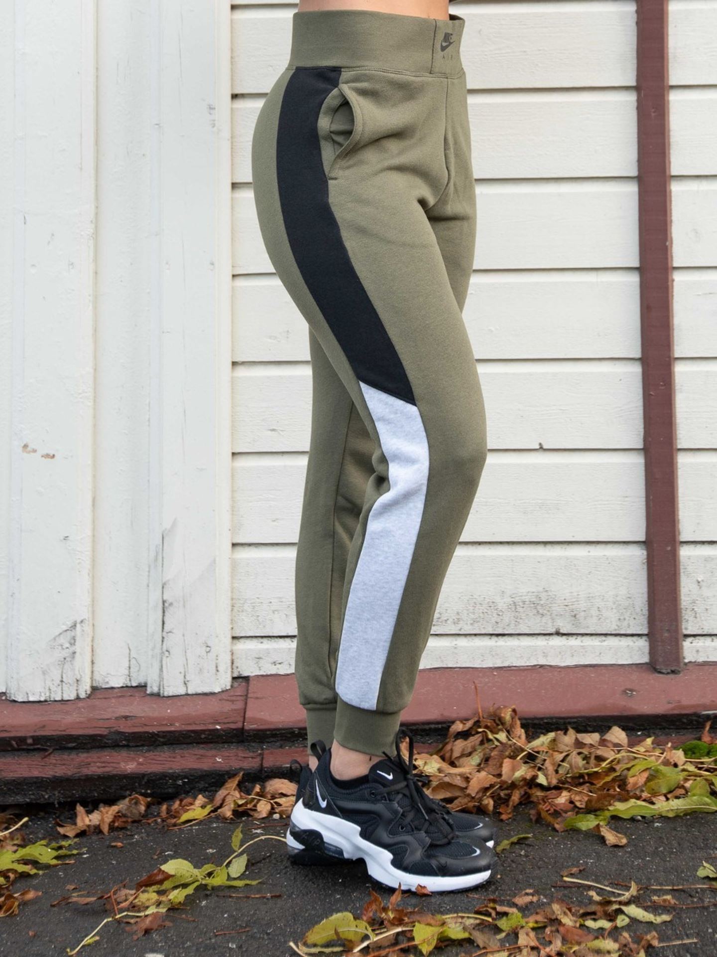 Air Pants