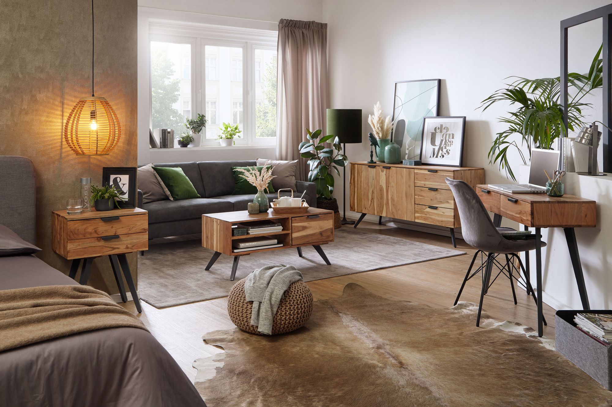 KADIMA DESIGN Massiver Couchtisch aus Holz und Metall, Trendiges Design, Viel Stauraum, Stabile Standbeine