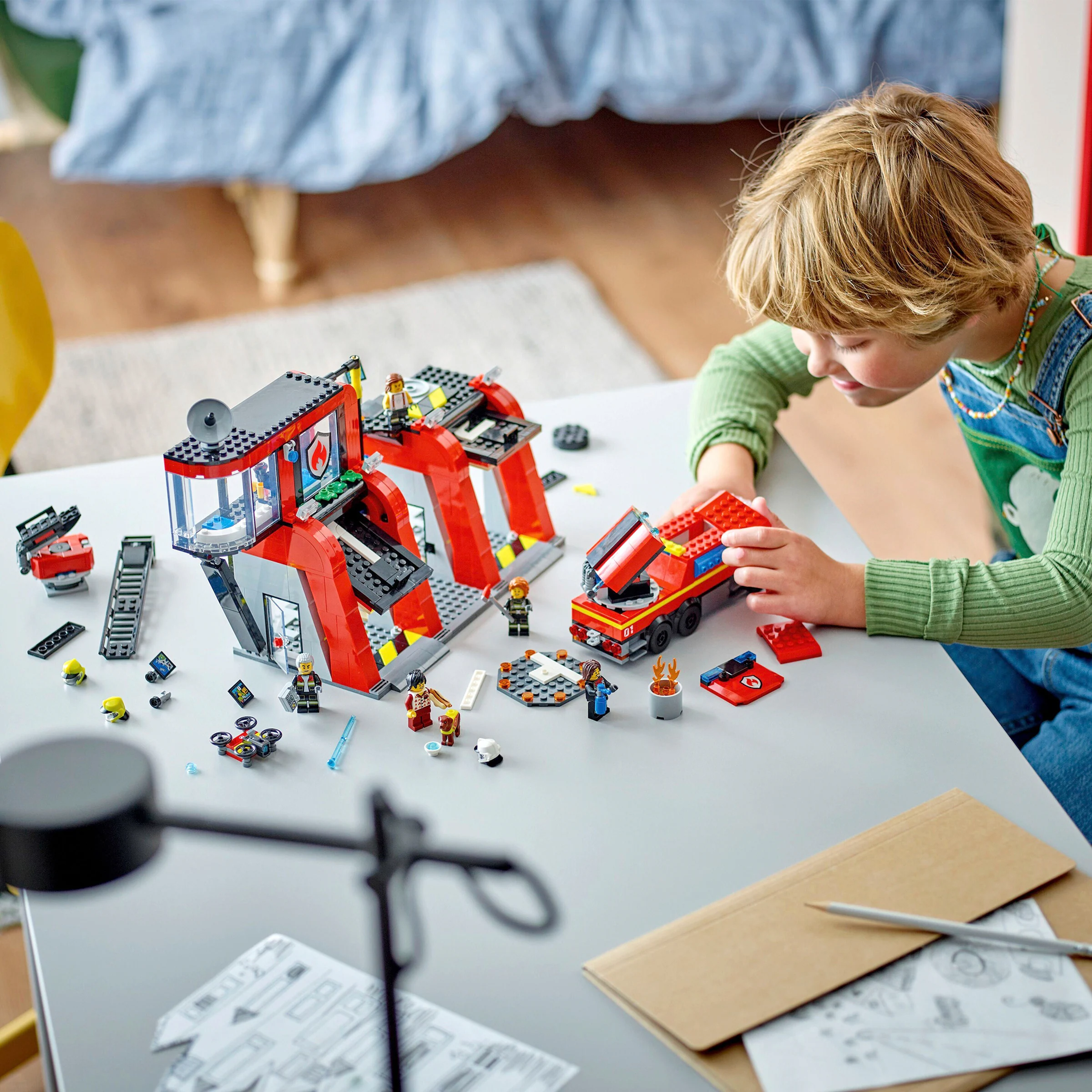 LEGO® - CITY 60414 Feuerwehrstation mit Drehleiterfahrzeug
