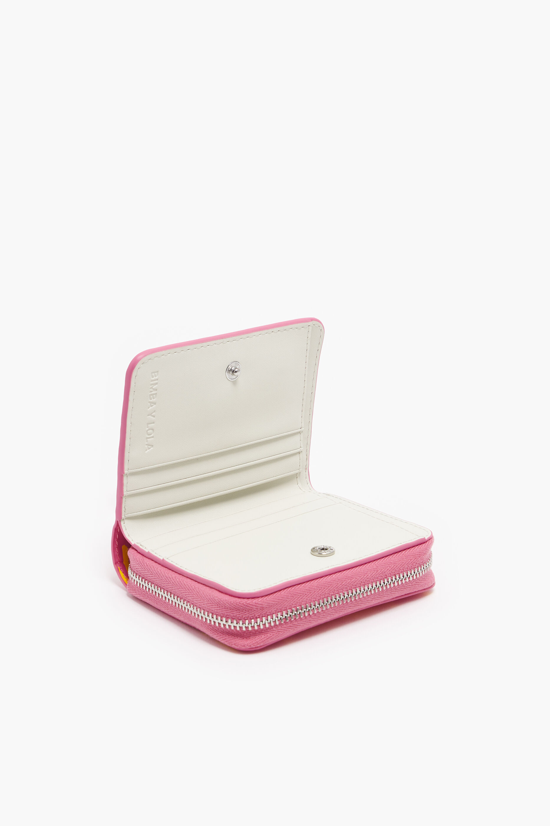Carteira de aba com estampa de crocodilo rosa