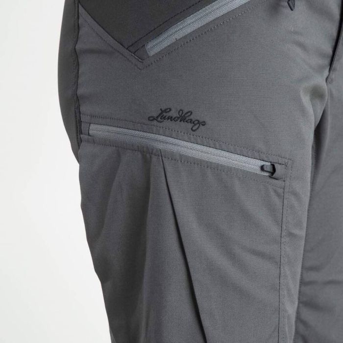 Makke II Shorts Women