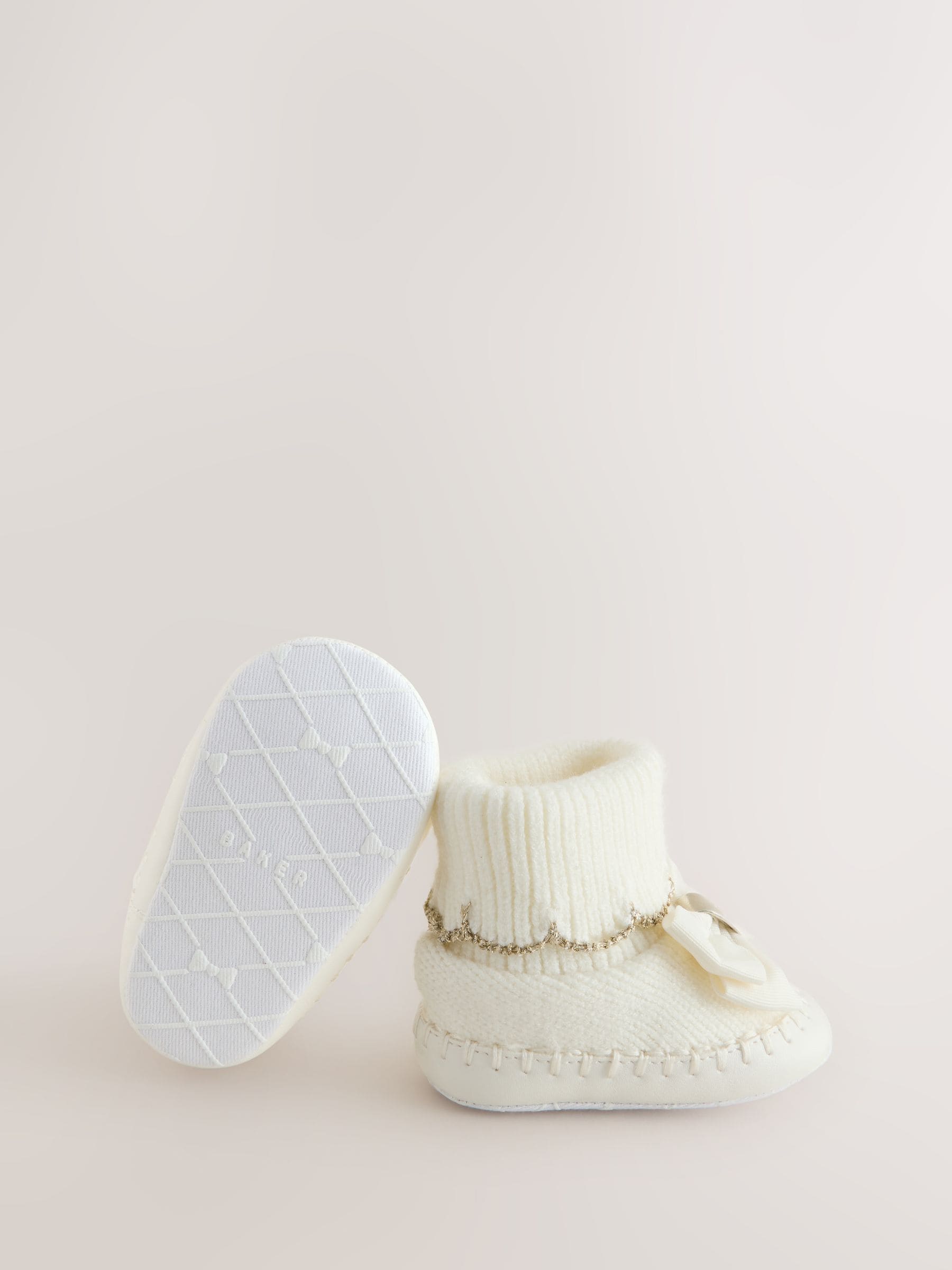 Crème - Baby Girls Scallop Edge Knitted Padders Booties with Bow