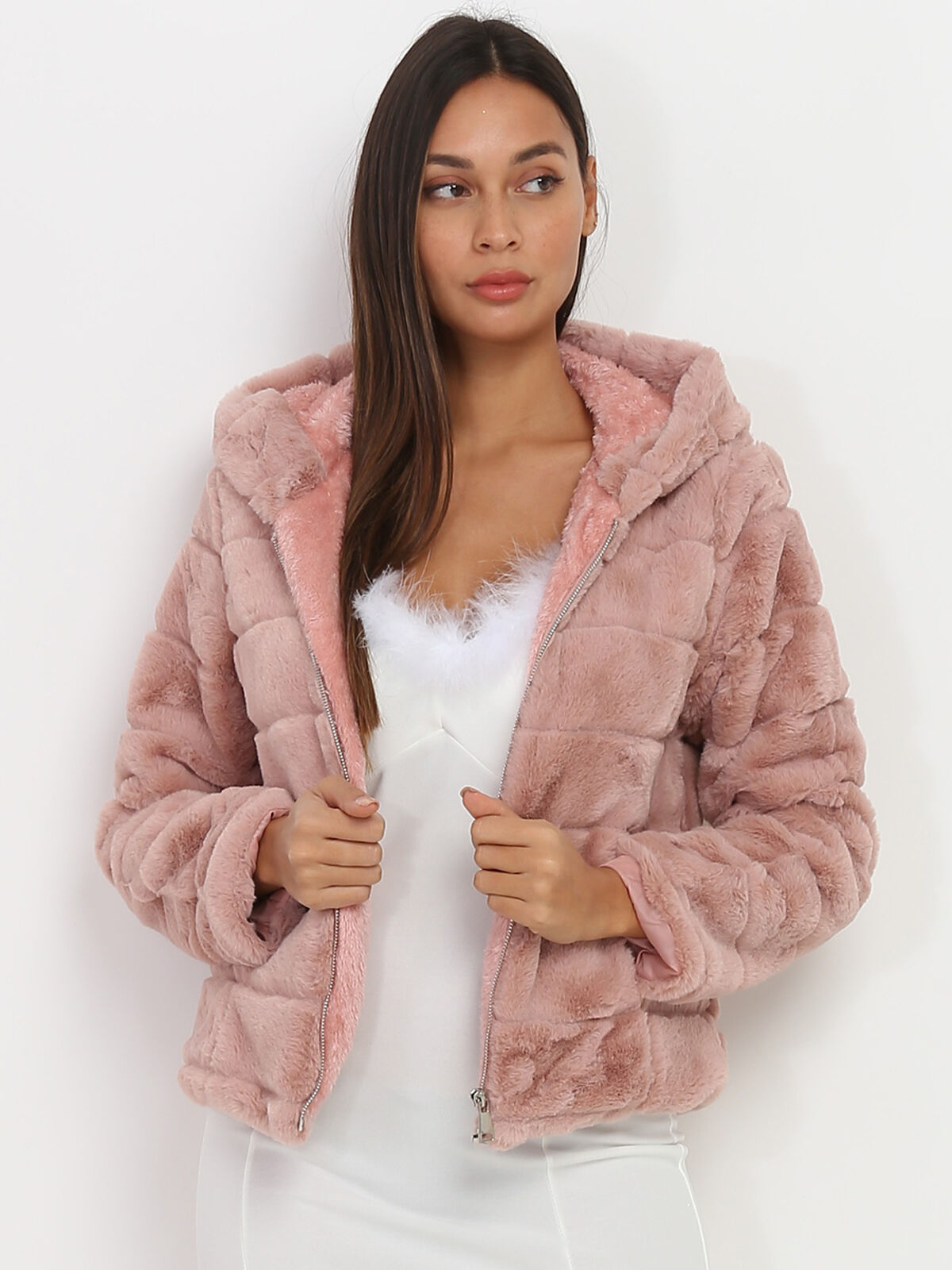 Manteau court à fausse fourrure et capuche- Rose