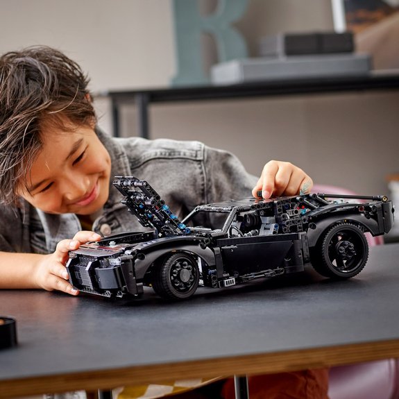 La Batmobile™ de Batman LEGO Technic 42127