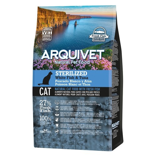 Ração esterilizada Arquivet para gatos, sabor atum e peixe branco.