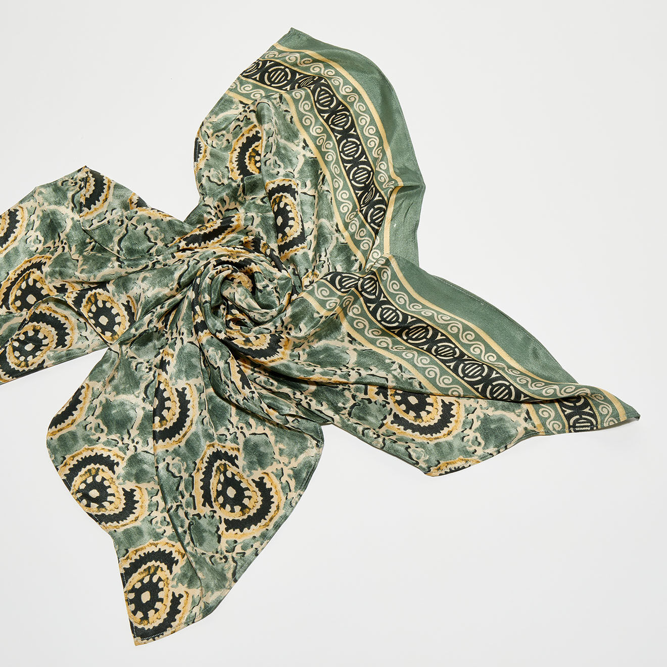 Lauren Vidal Carré en Soie mélangée Naxos vert - 72x72 cm
