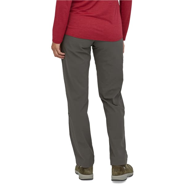 Pantalon randonnée PATAGONIA W'S QUANDARY PANTS FORGE GREY