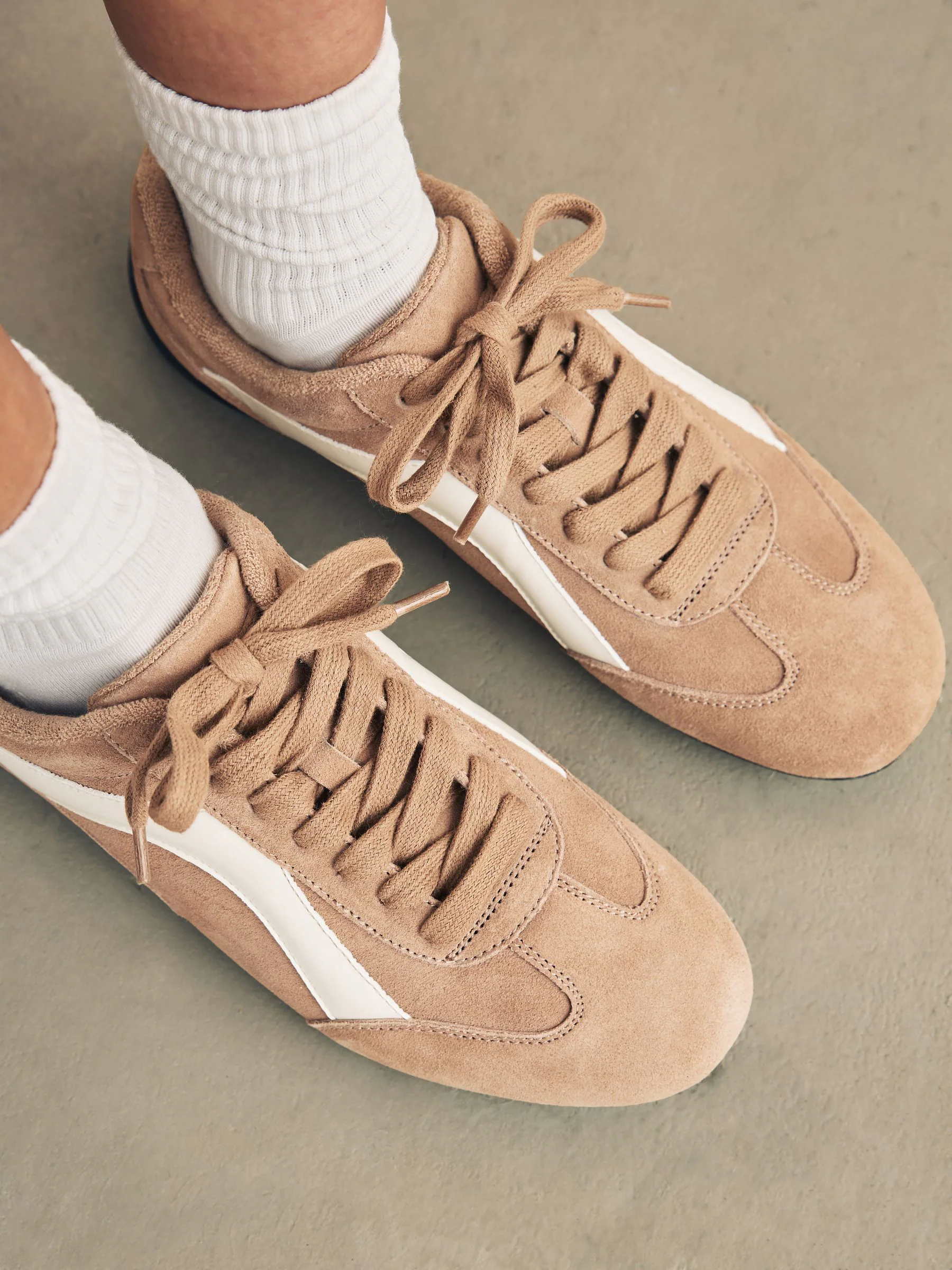 Kameelkleurig suède - Forever Comfort® Leather Slimsole Lace-Up Trainers