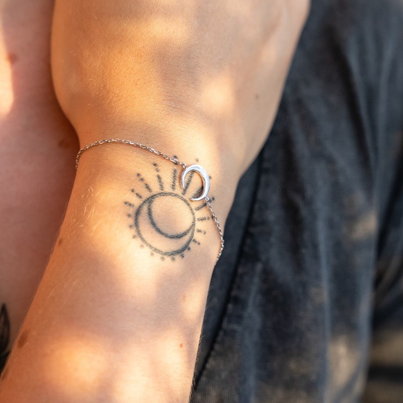 Bracelet Fin Argent Pendentif Lune Pierre Precieuse Zirconium