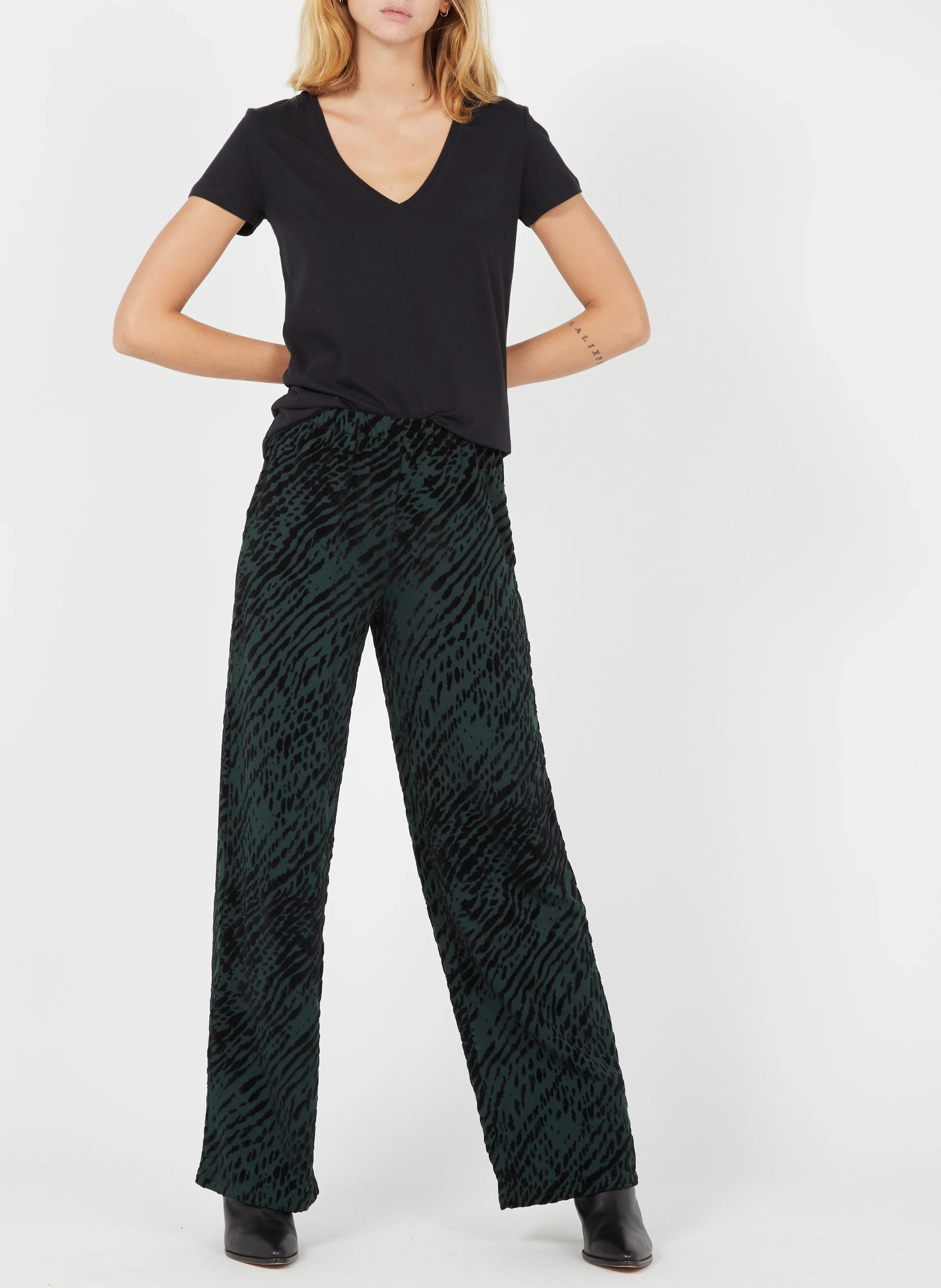 Tee-shirt col V en coton | Noir