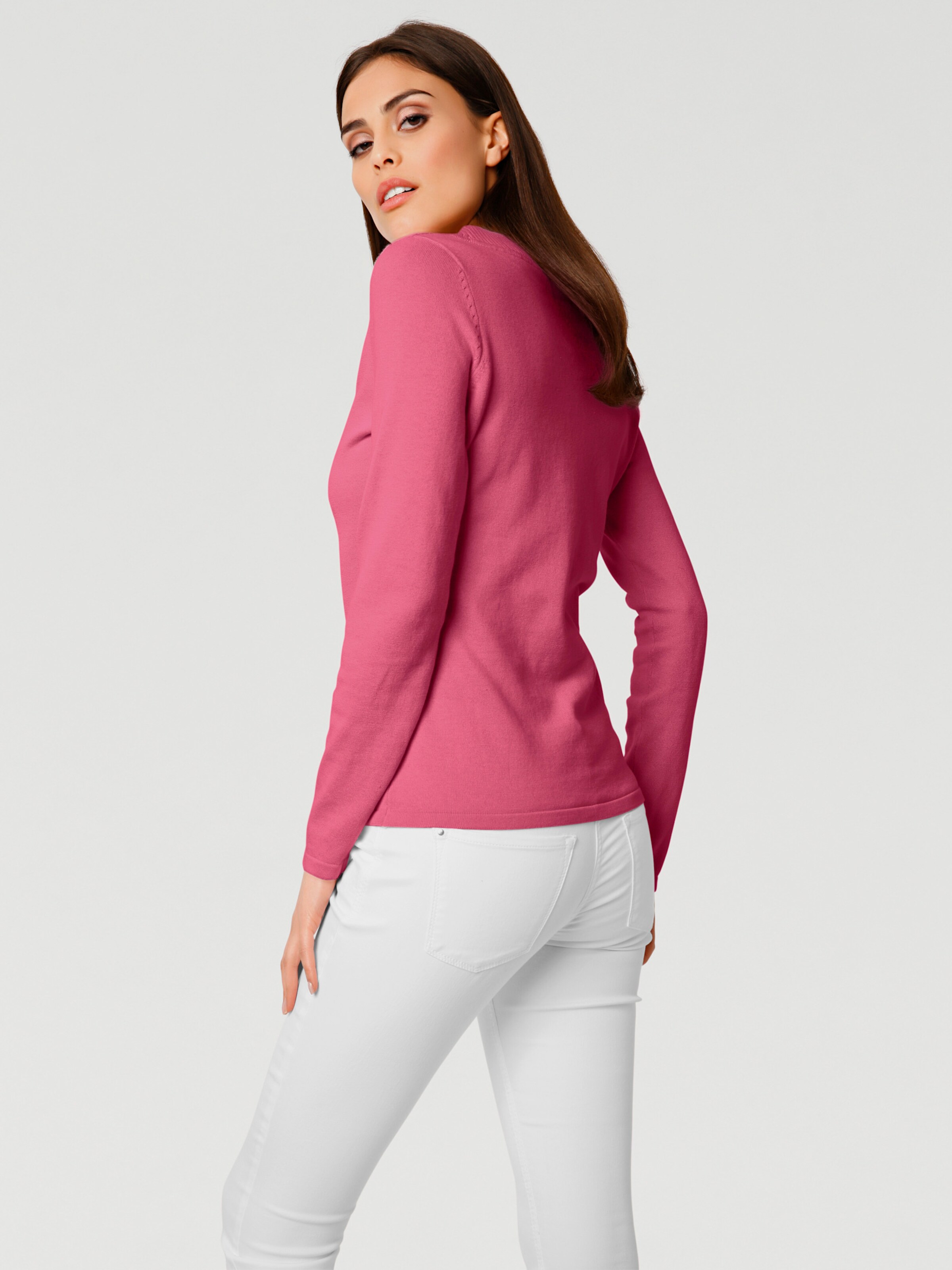 V-Pullover