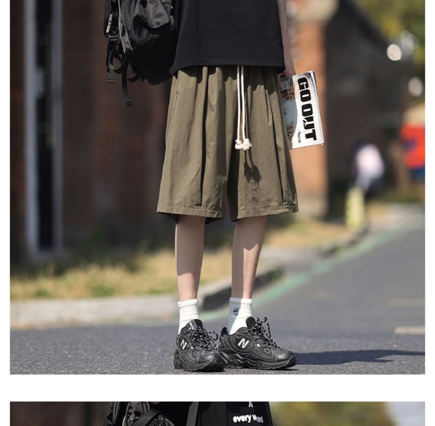 Nightbell - Effen shorts met trekkoord in de taille en plooien