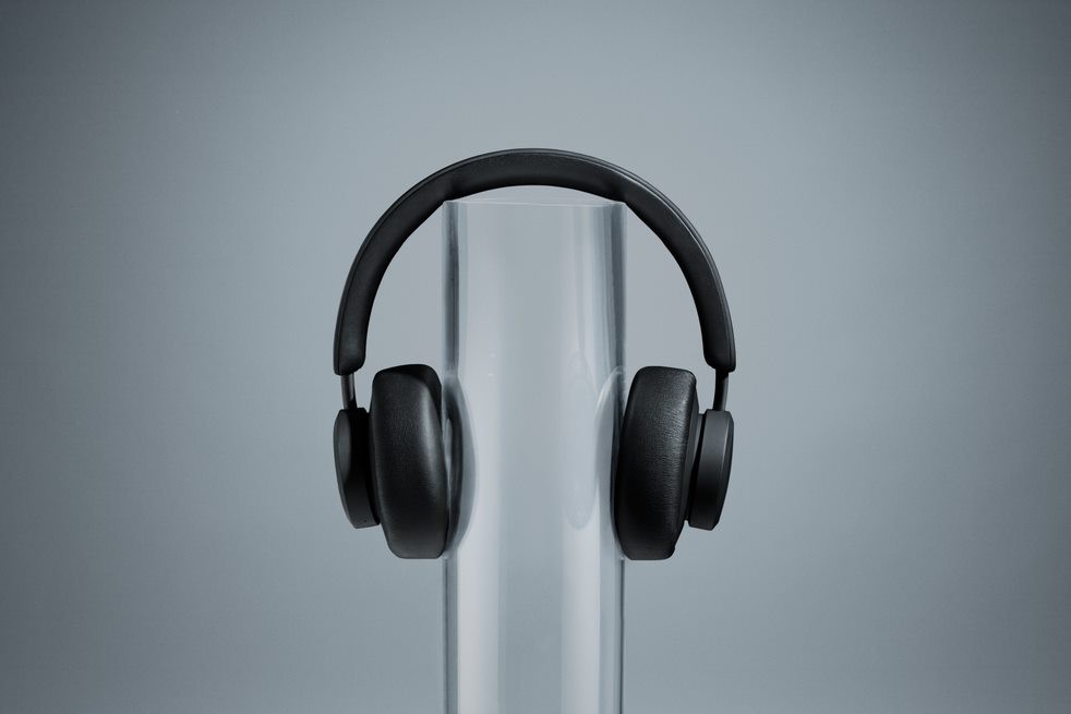 Urbanista - Miami Midnight Black Wireless ANC hovedtelefoner