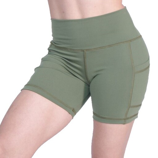 Shorts esportivos femininos verdes em Supplex com bolsos.