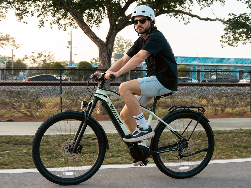 Bicicleta elétrica Swift M com motor central