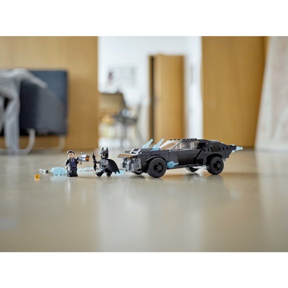 La Batmobile™ : la poursuite du Pingouin LEGO DC Batman 76181