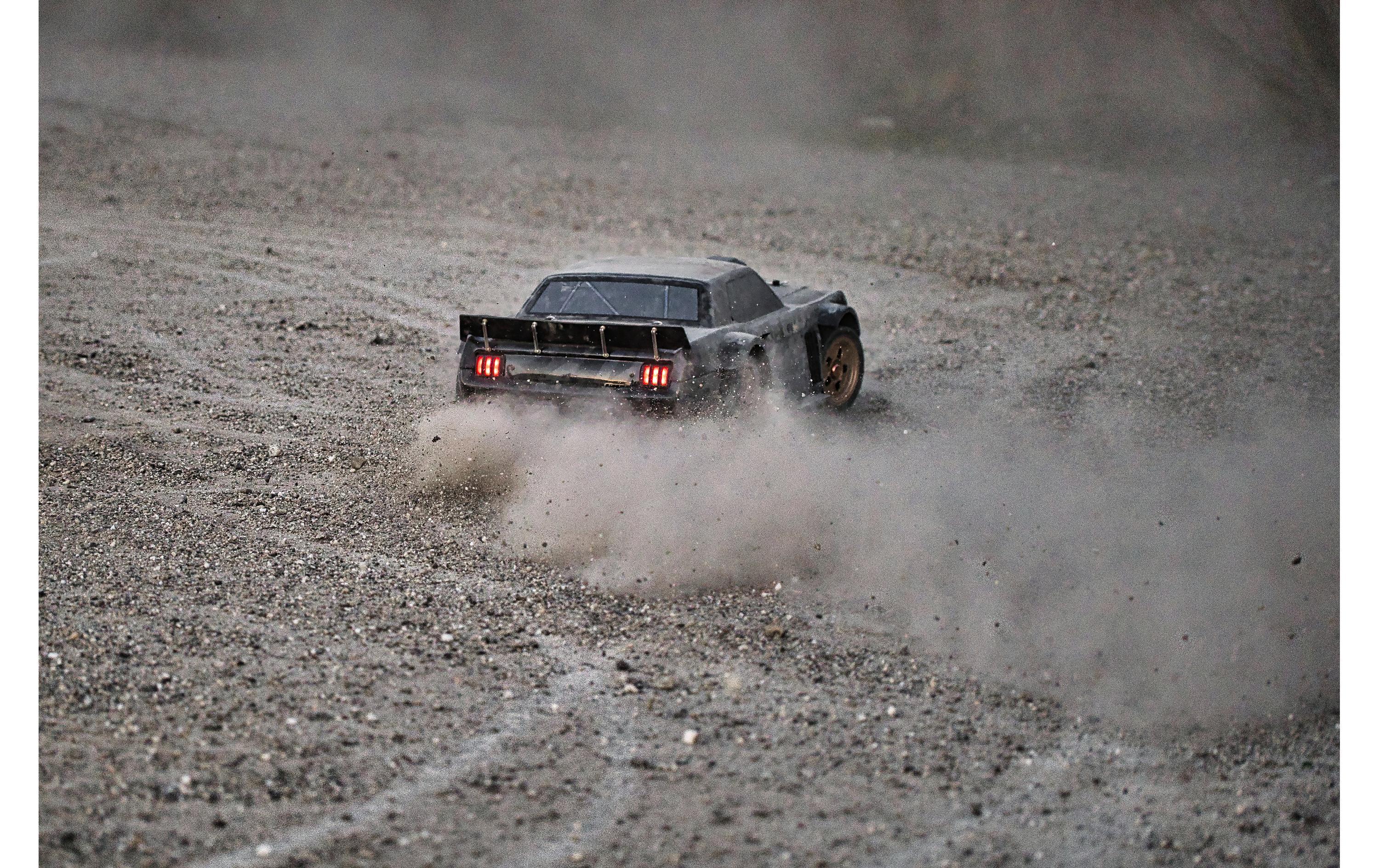 Tourenwagen AMXRacing HC7 6S, 4WD, 1:7, RTR<br>Muscle Car im Massstab 1:7 mit starkem Brushless Antrieb