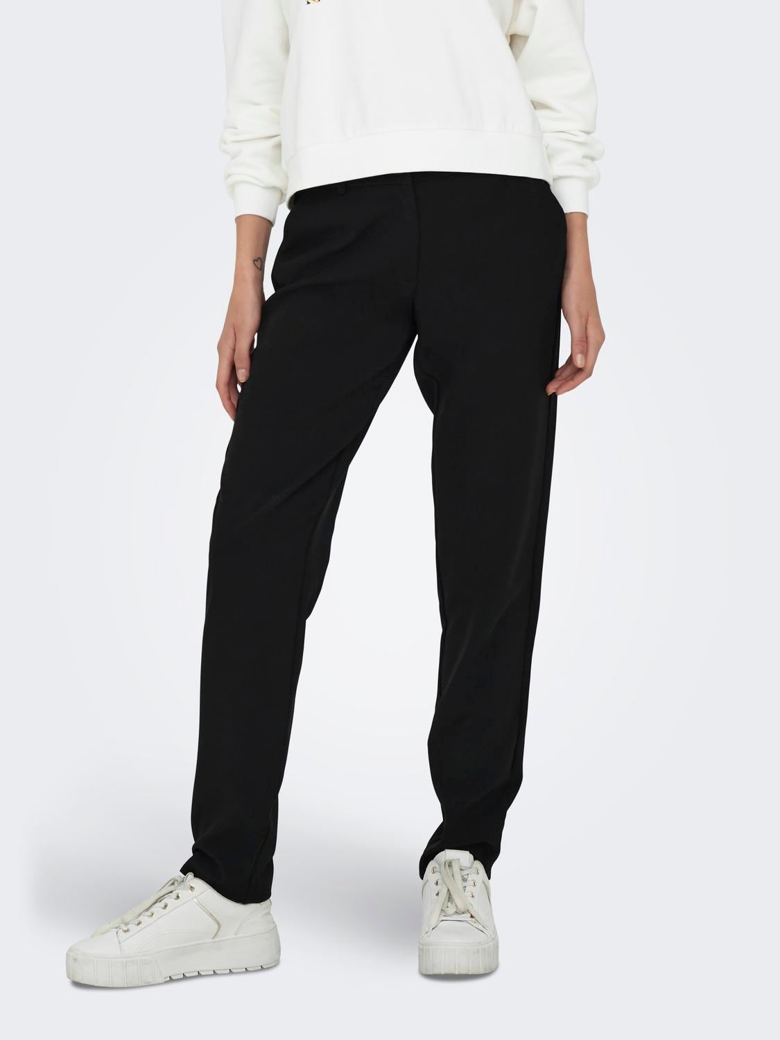 ONLASTRID Normal geschnitten Chino Hose Black