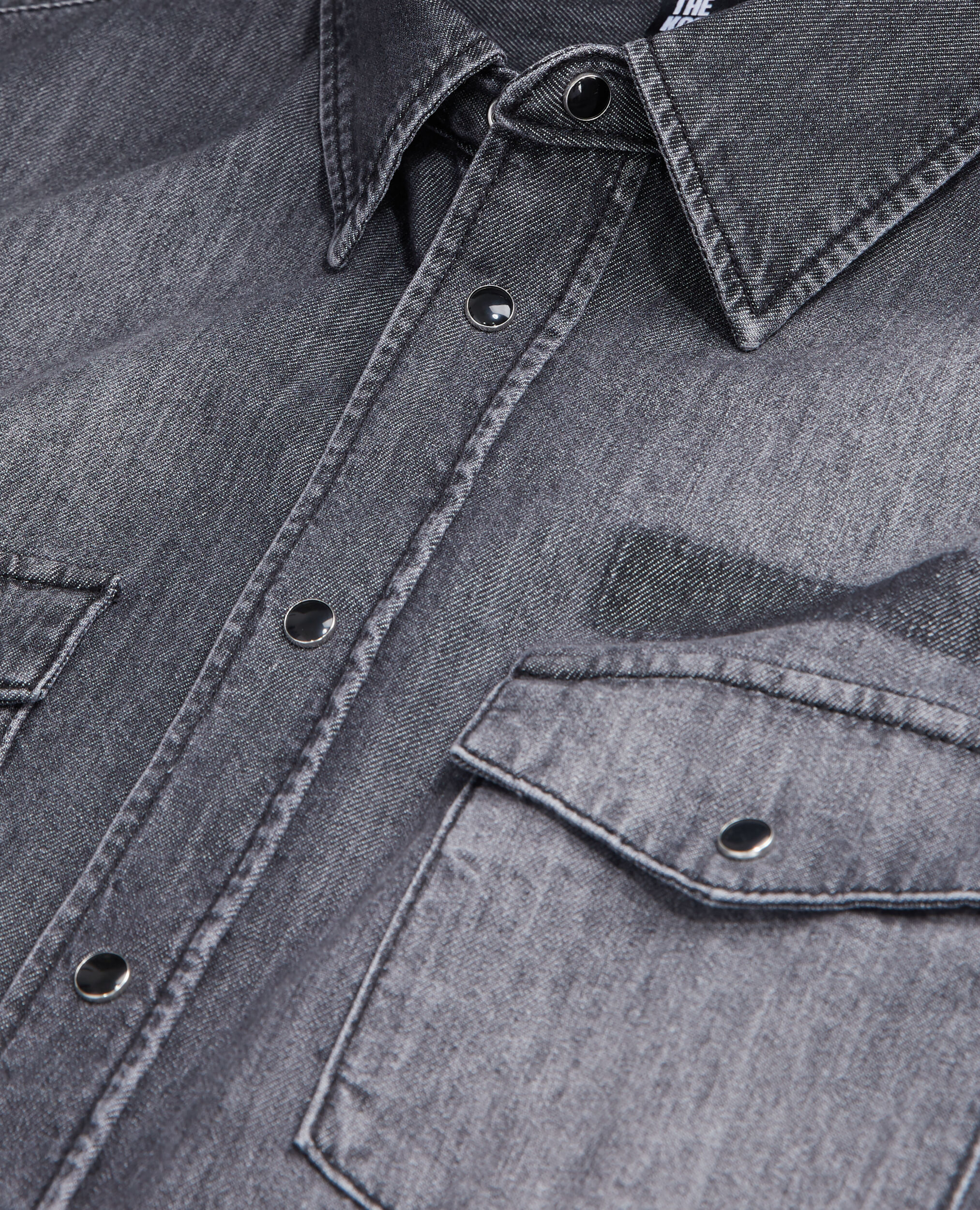 Chemise grise en denim